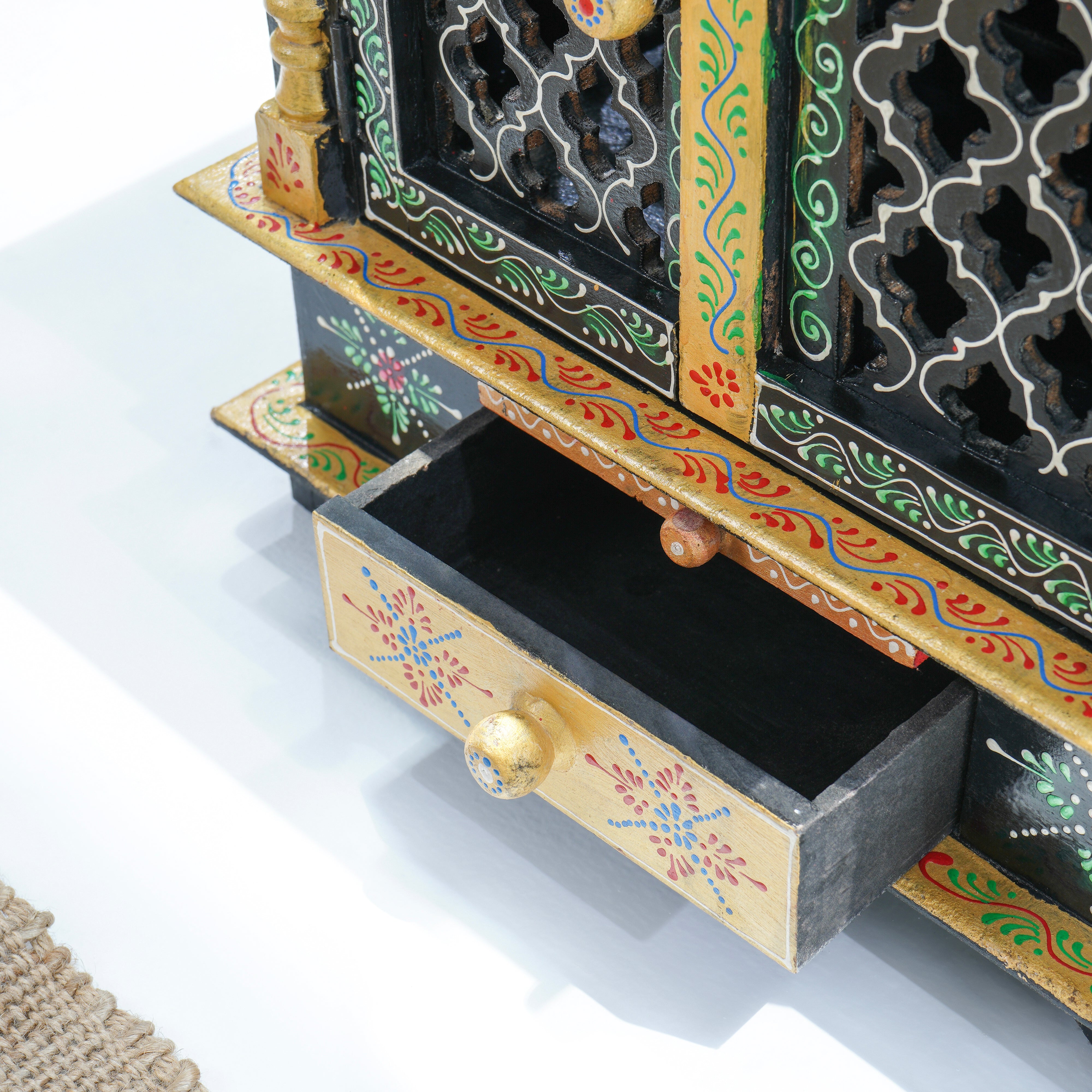 WDN PAINTING ONE DRAWER TEMPLE