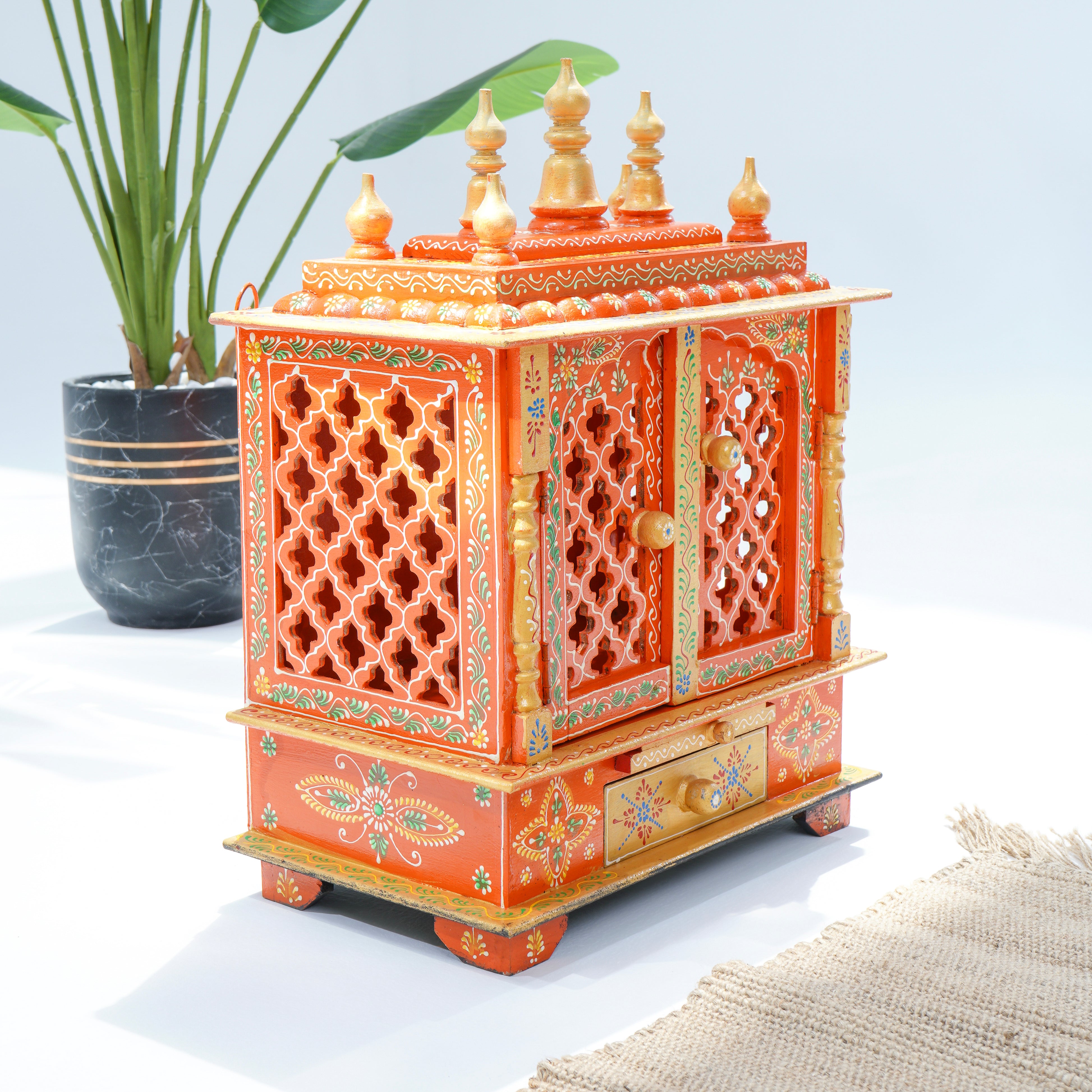 WDN PAINTING ONE DRAWER TEMPLE
