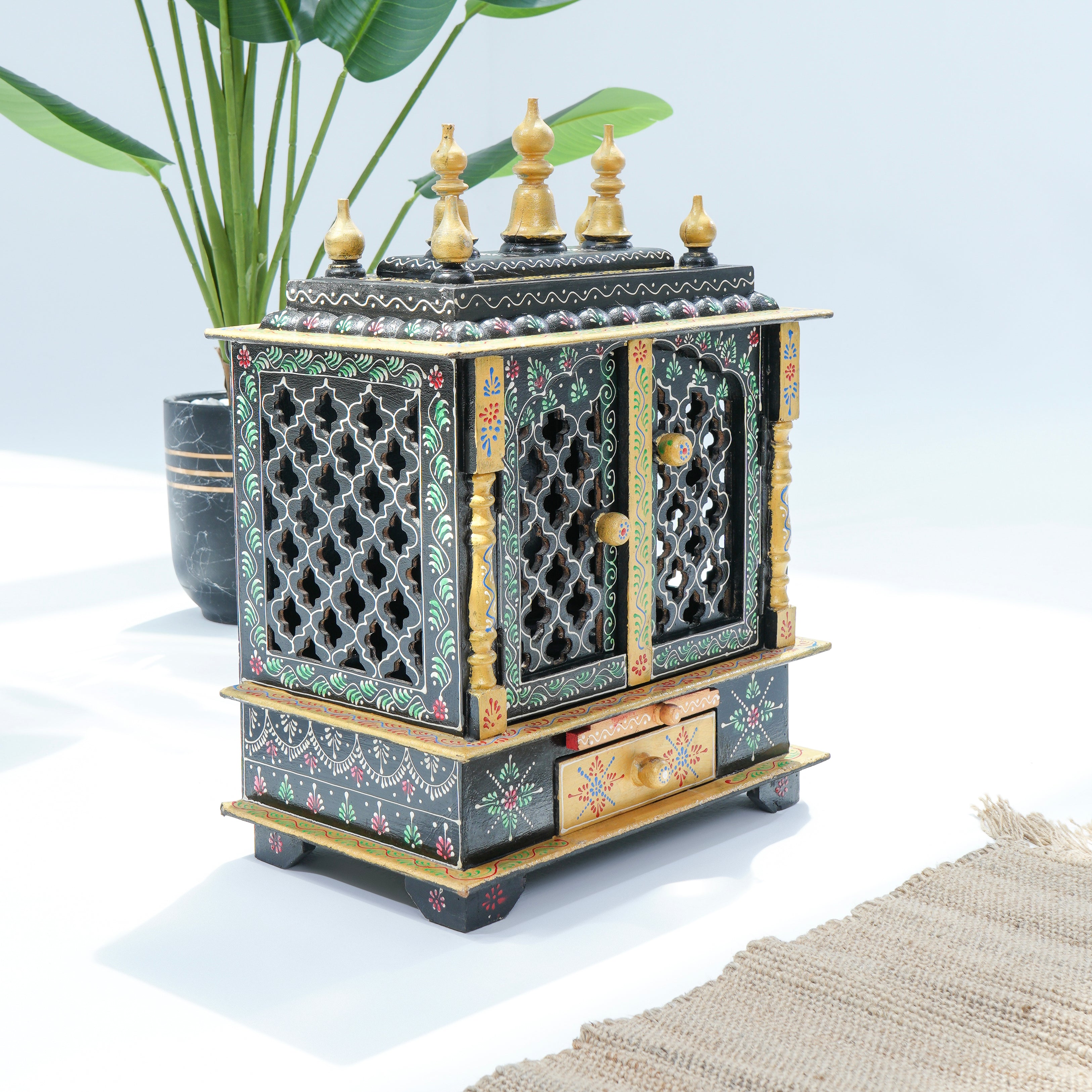 WDN PAINTING ONE DRAWER TEMPLE