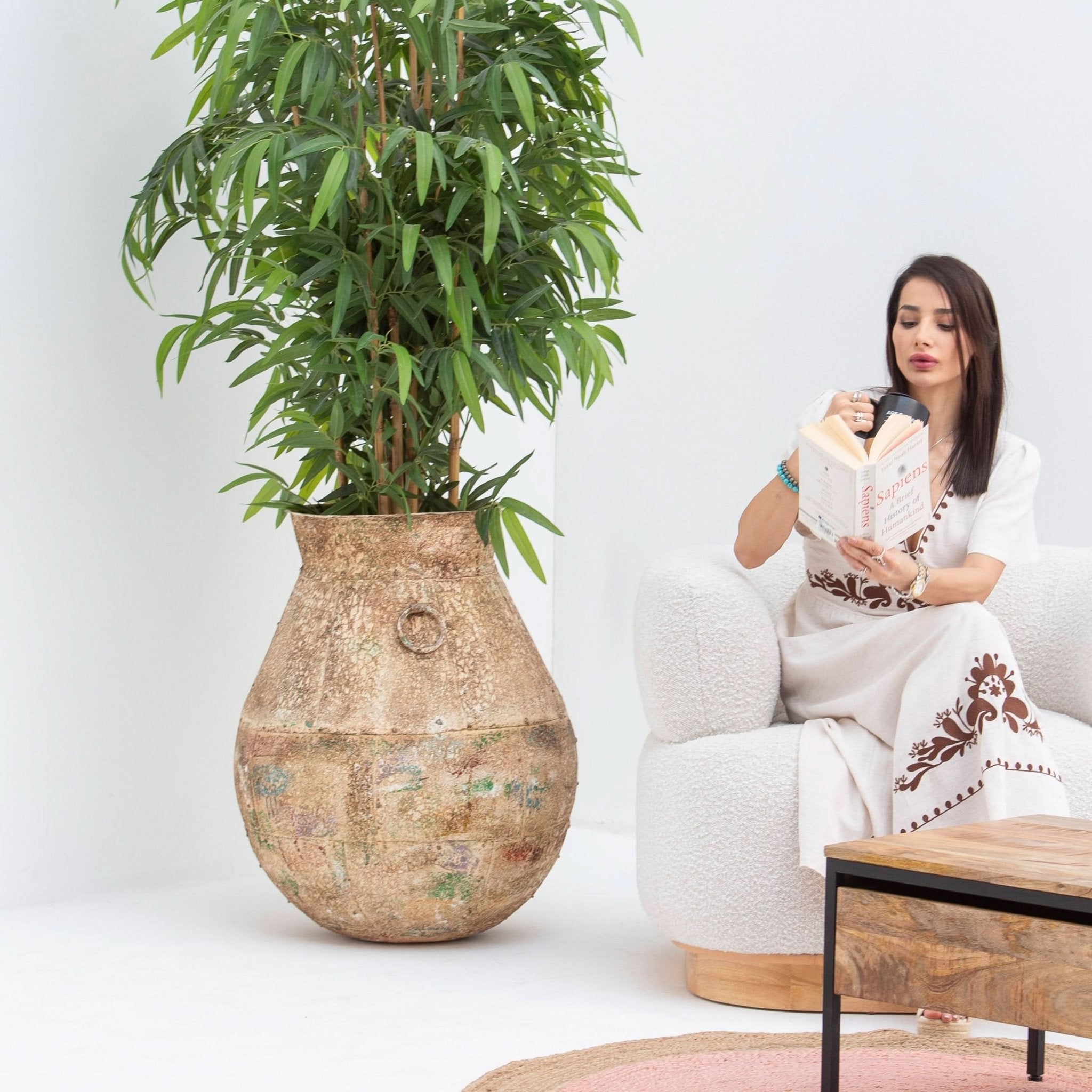 ANTIQUE AURA POT - Art and craft furniture