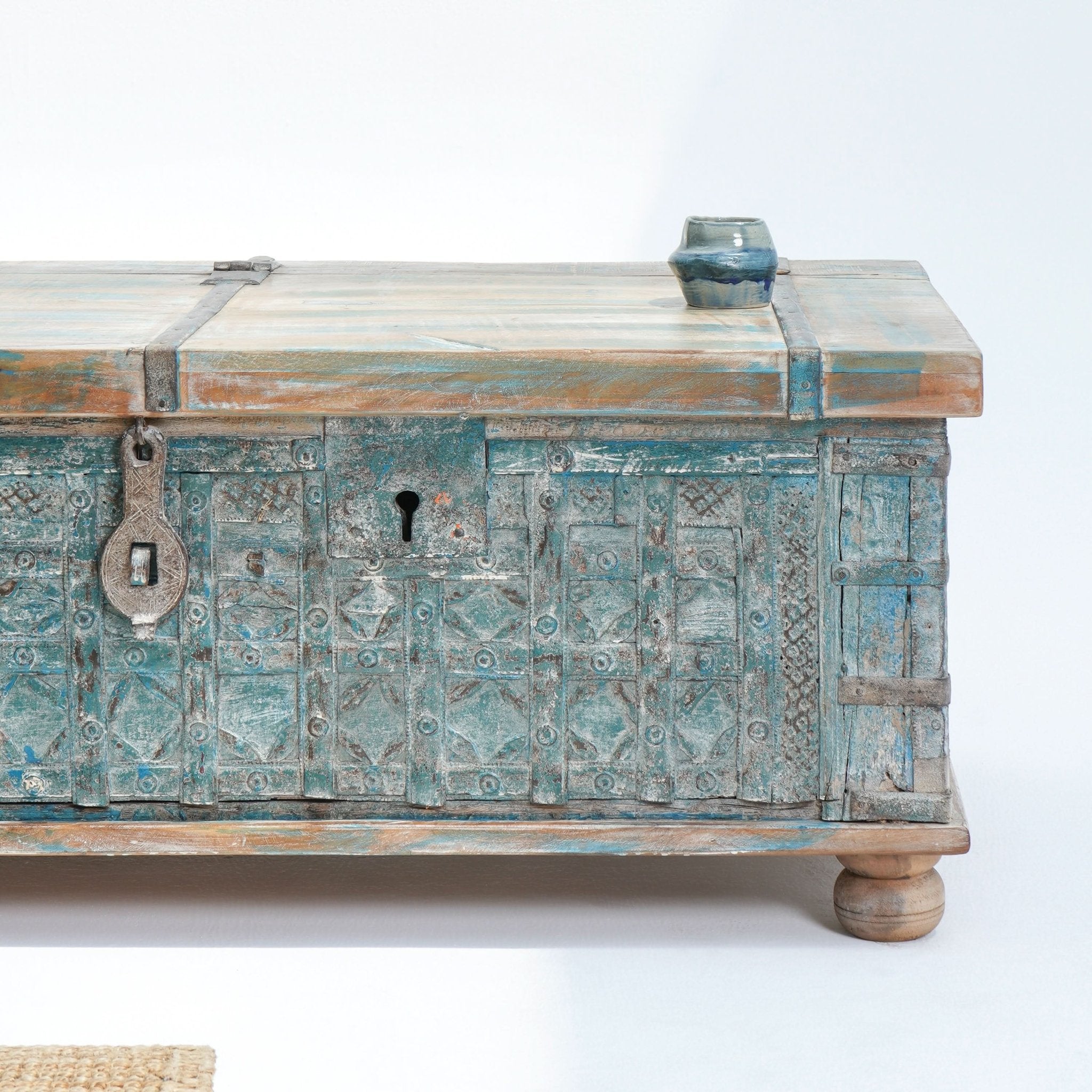 ANTIQUE PITARA BOX - Art and craft furniture