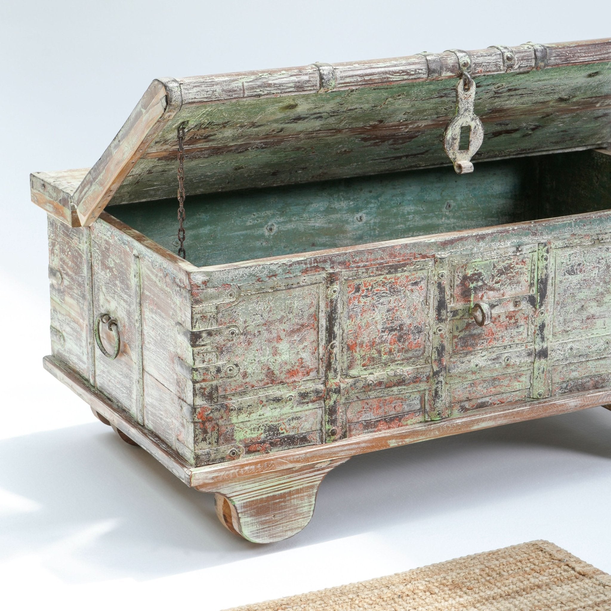ANTIQUE WHEEL PITARA BOX - Art and craft furniture