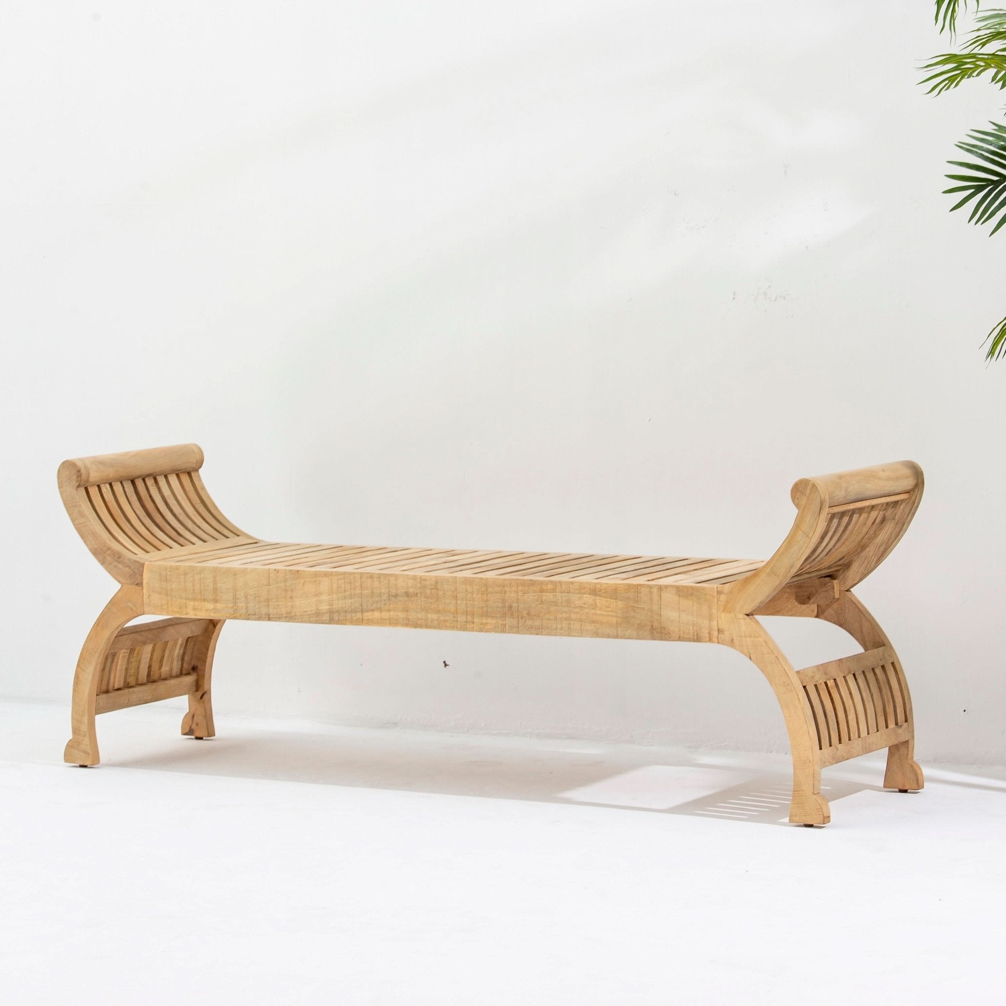 ARCO CURVED WOODEN PETTY BENCH - Art and craft furniture
