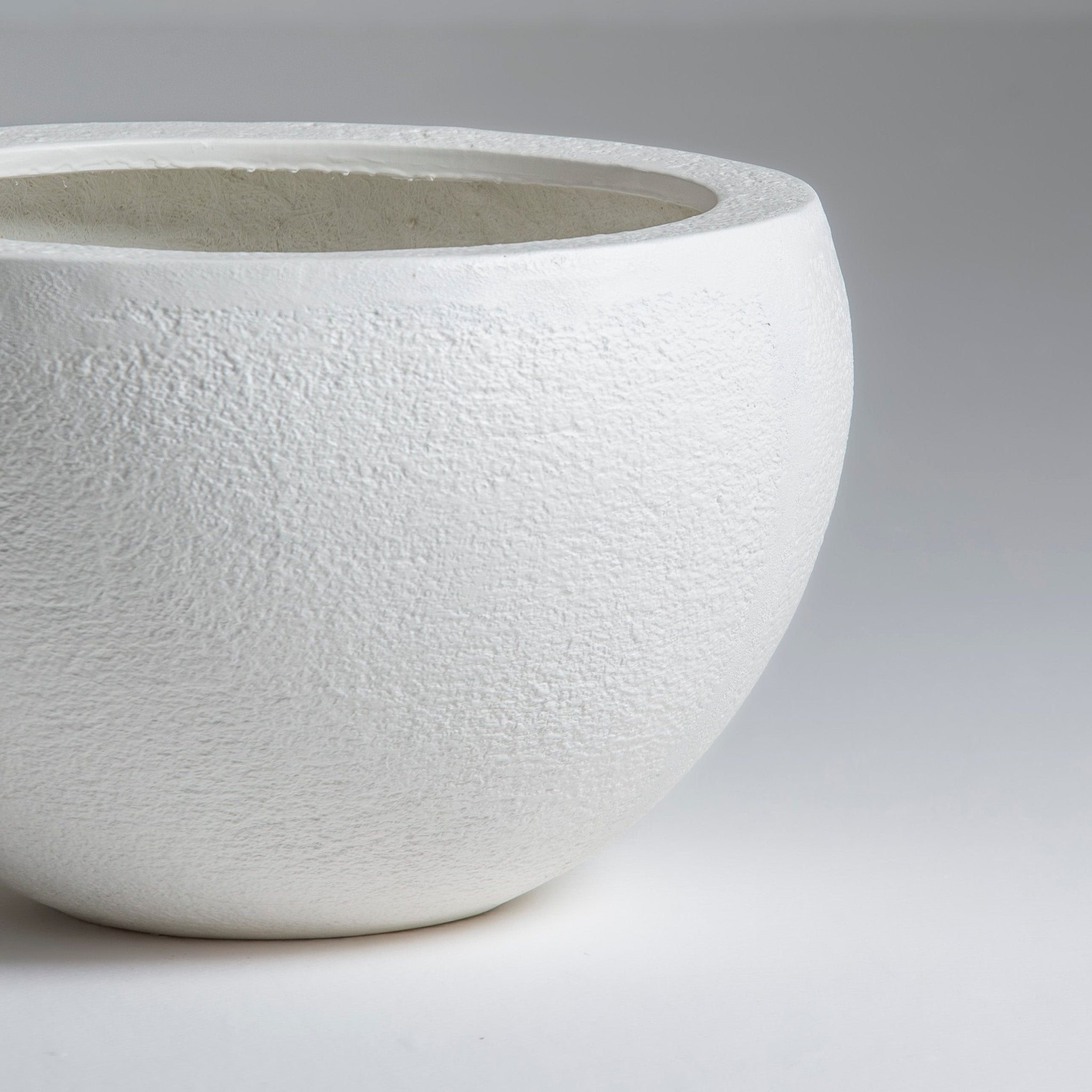 AURELIA WHITE PLANTER - Art and craft furniture