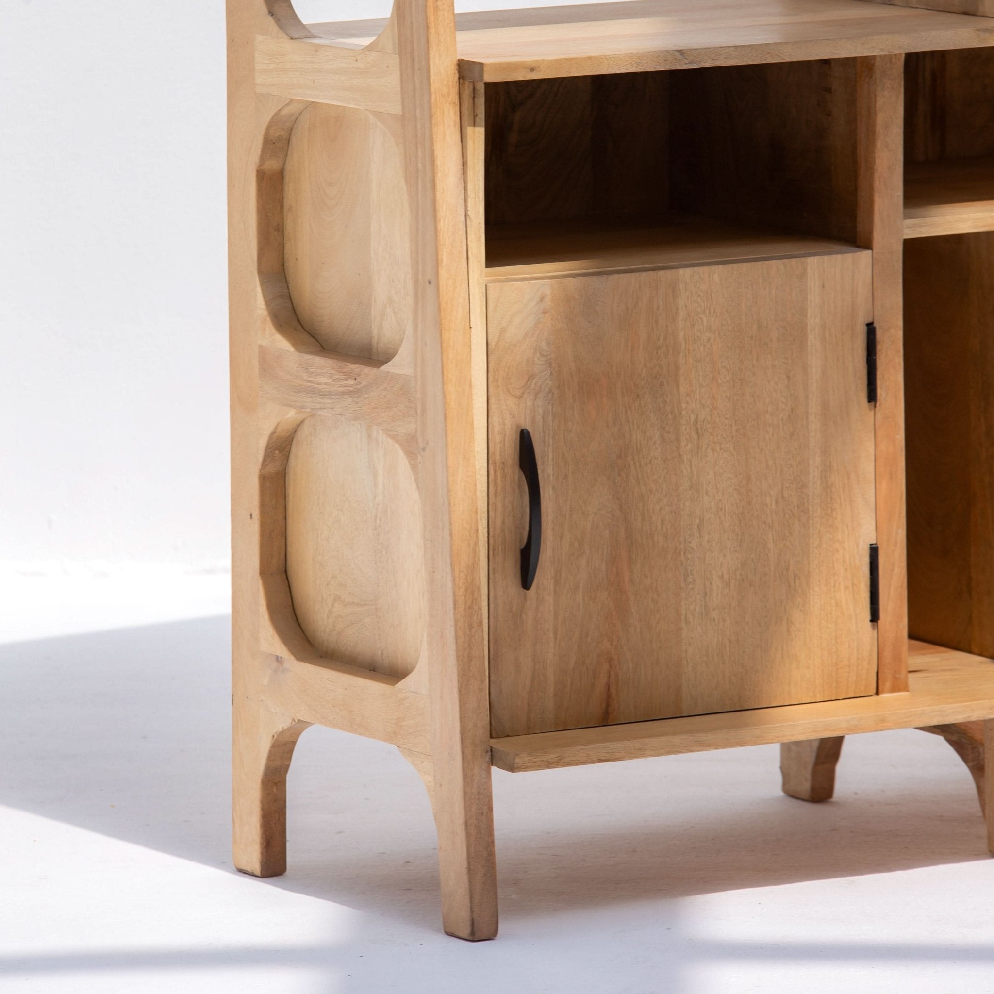 AUREVO WOODEN BOOKSHELF - Art and craft furniture