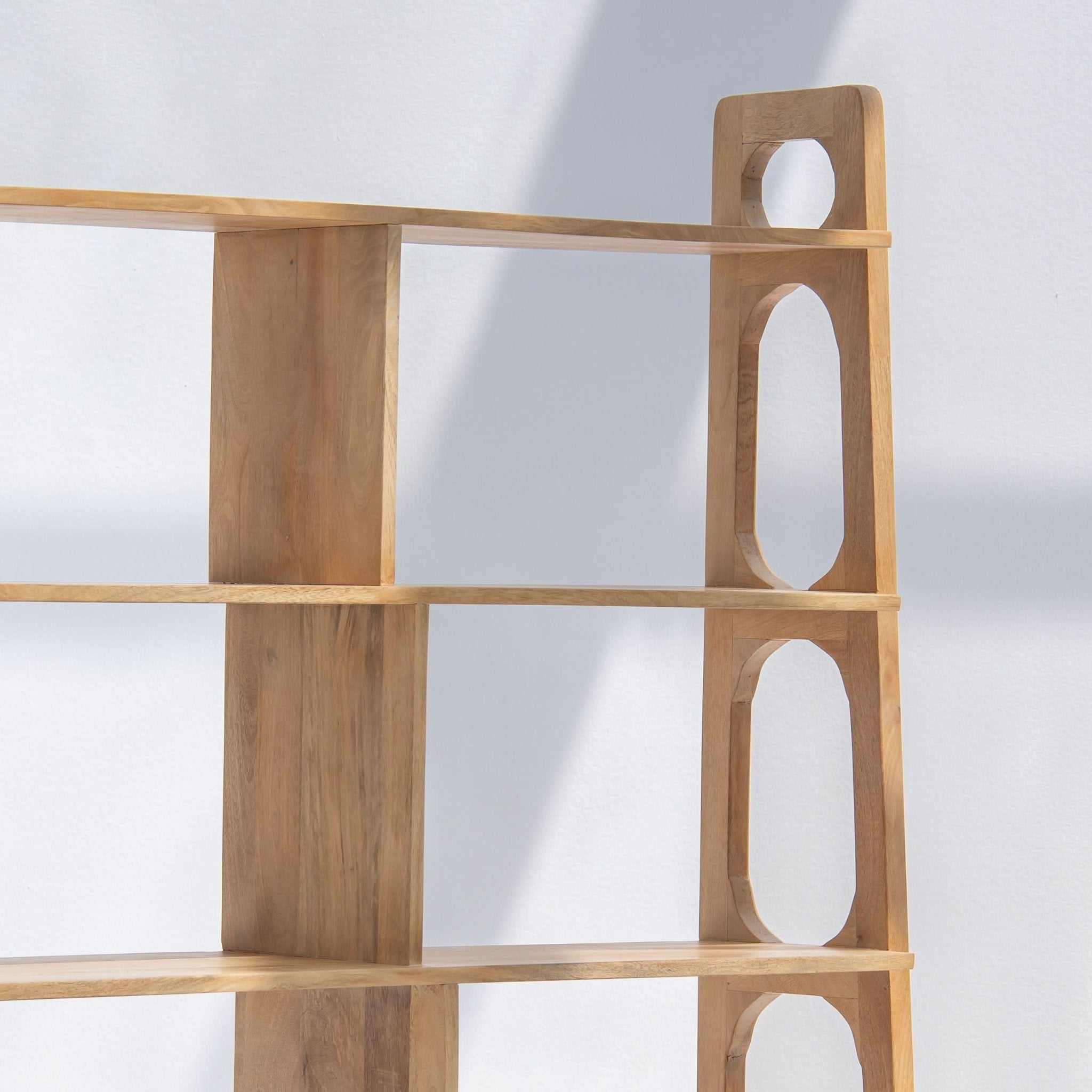 AUREVO WOODEN BOOKSHELF - Art and craft furniture