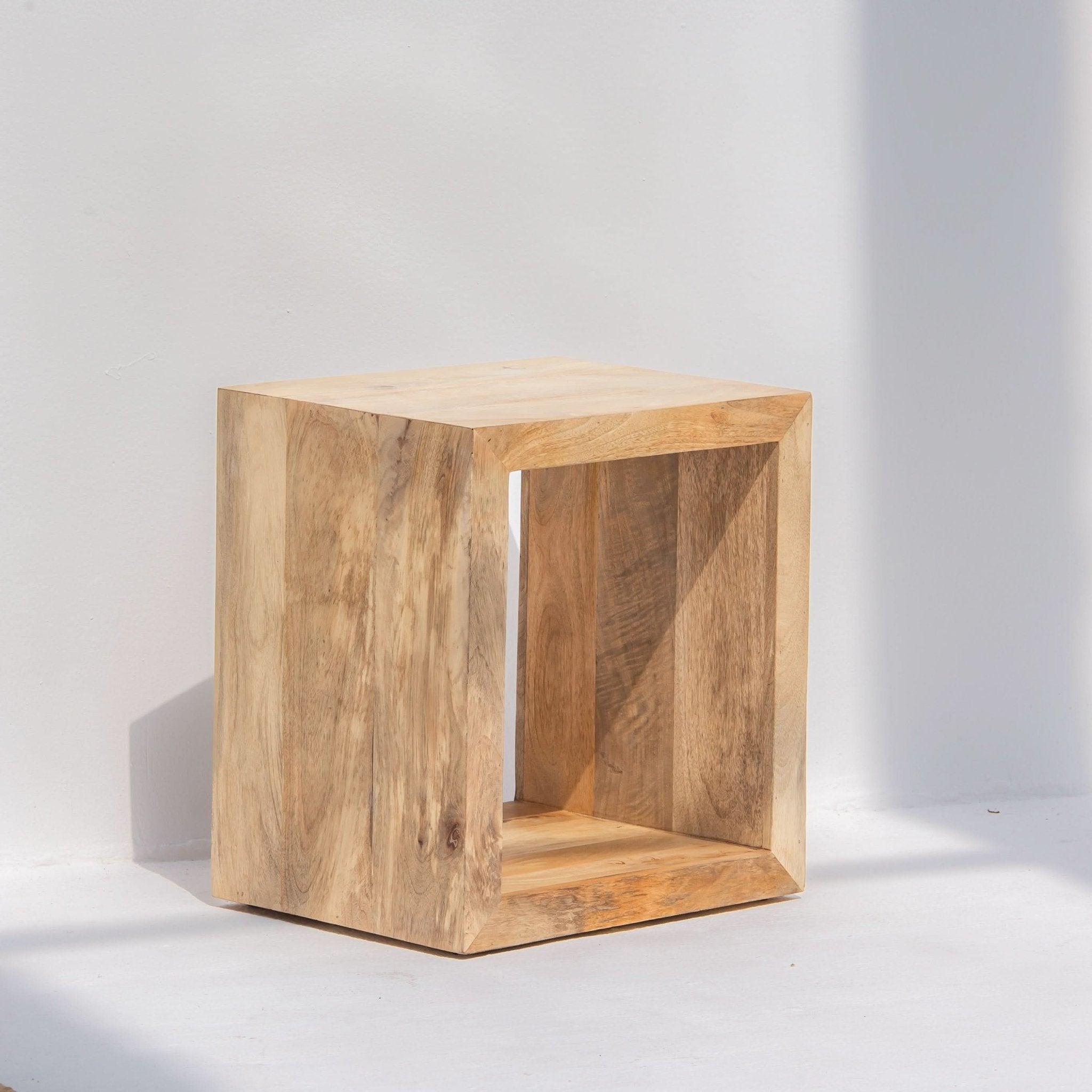 AUREVO WOODEN SIDETABLE - Art and craft furniture