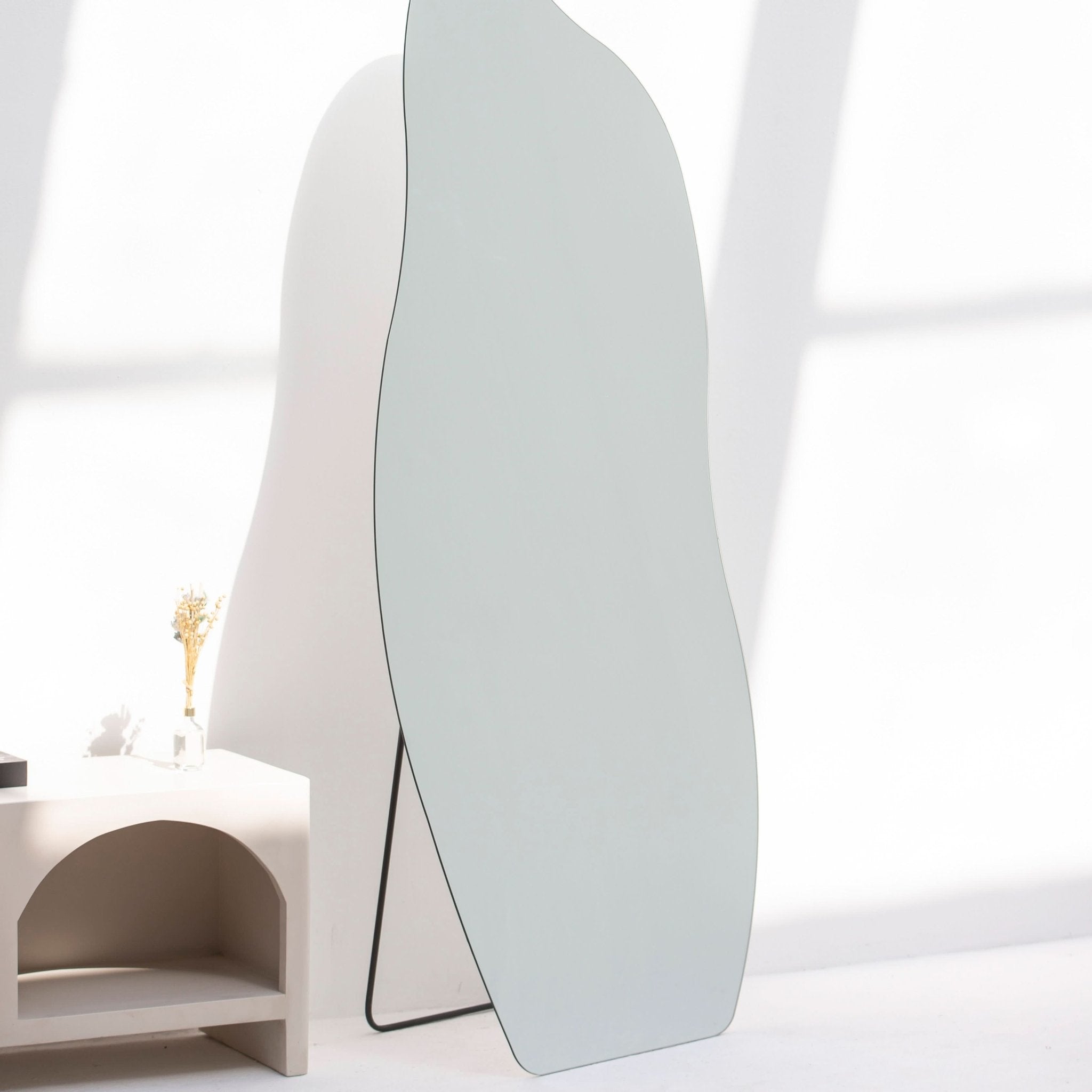 BYRON CURVE MIRROR FRAME - Art and craft furniture
