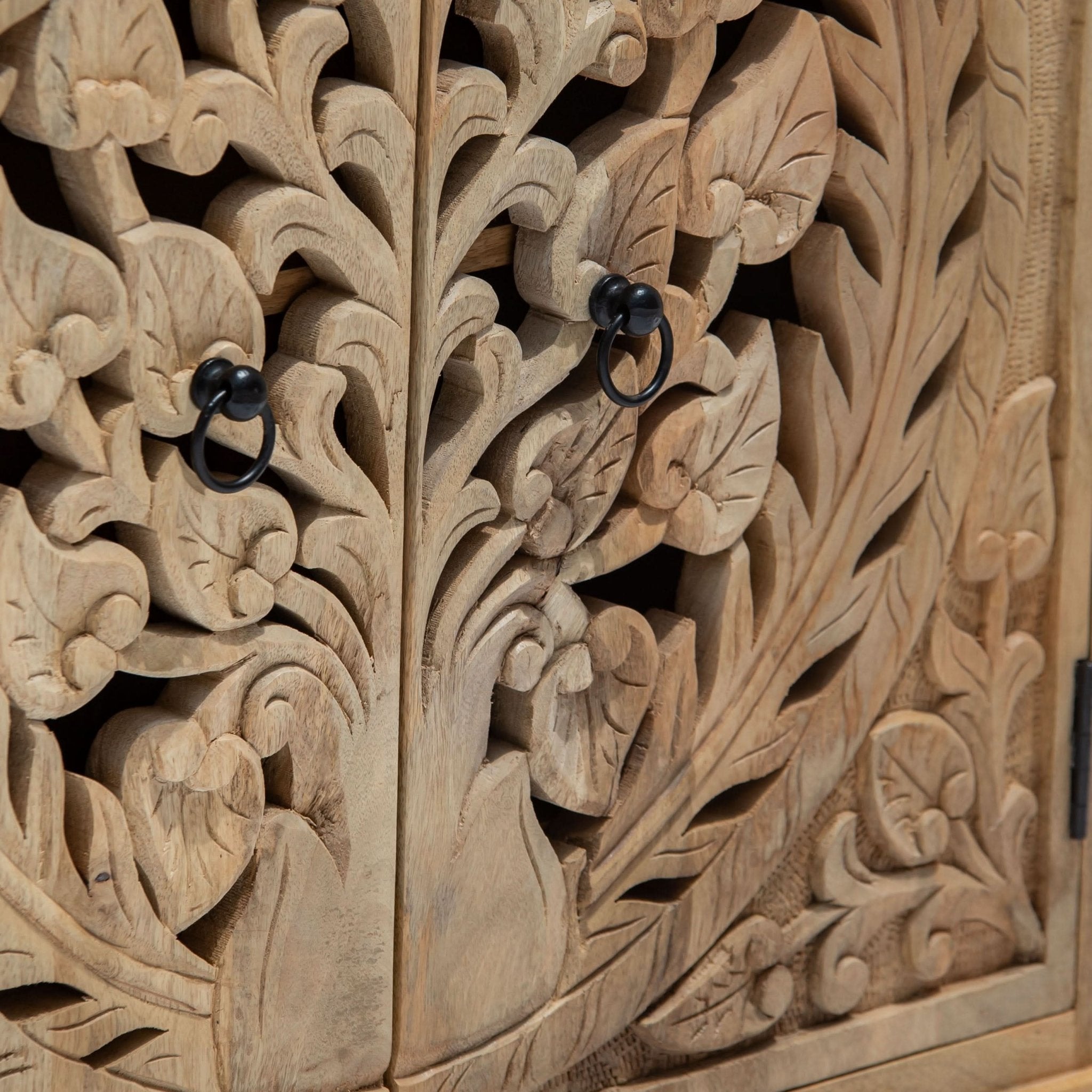 CALVIAN CARVING TWO DOOR SIDEBOARD - Art and craft furniture