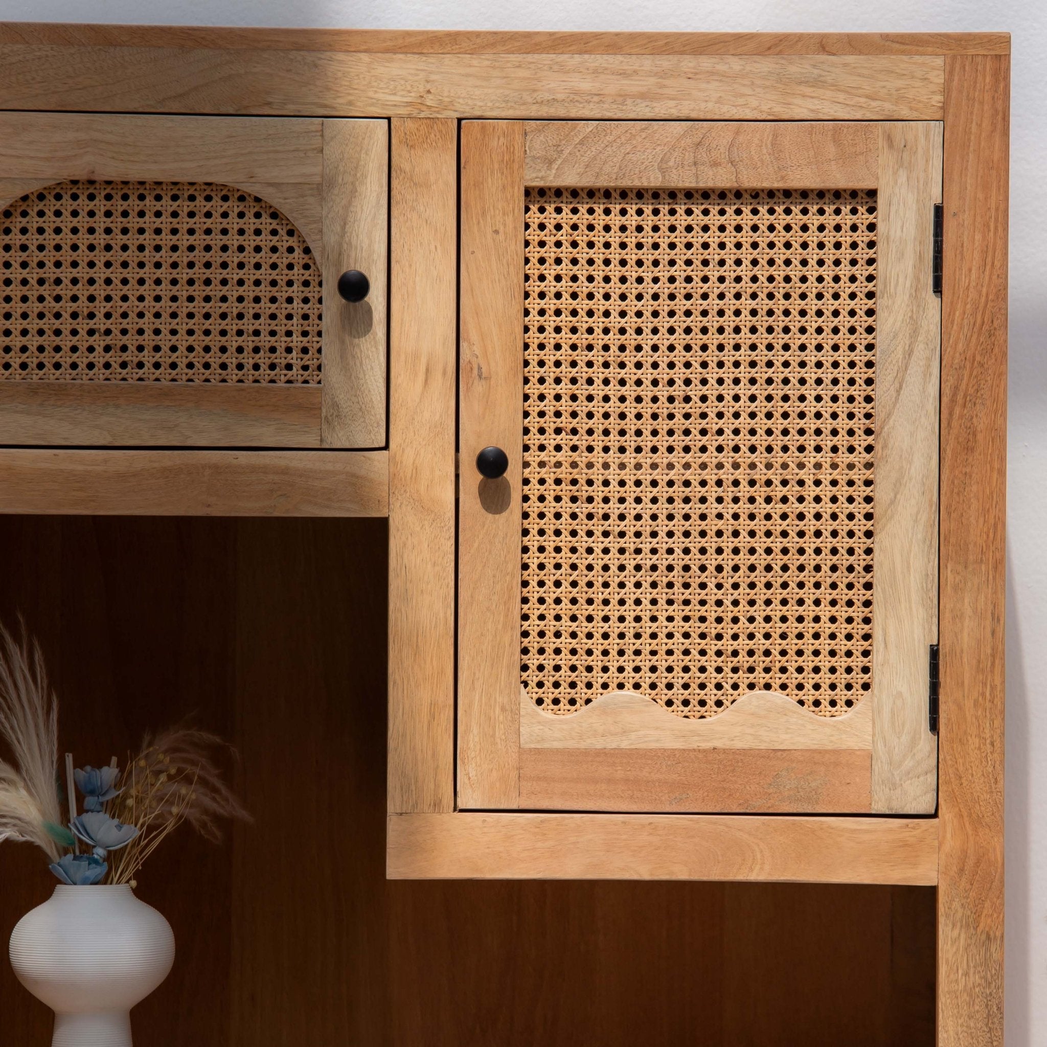 CANOVIA CANE KITCHEN CABINET - Art and craft furniture