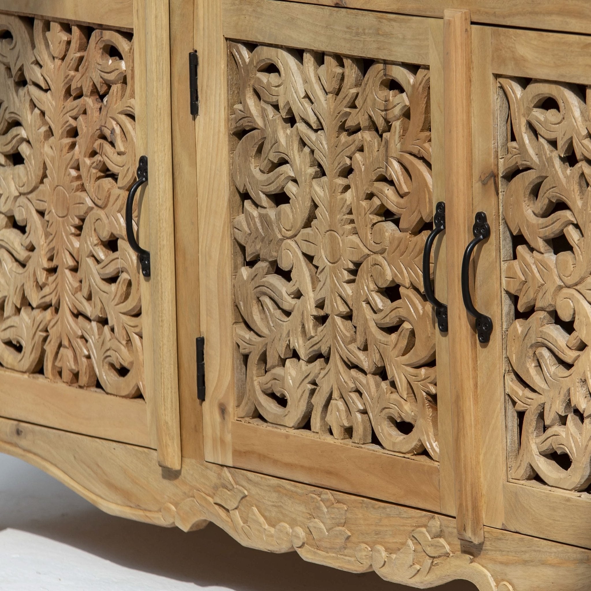CARVING WOODEN THREE DRAWER THREE DOOR SIDEBOARD - Art and craft furniture