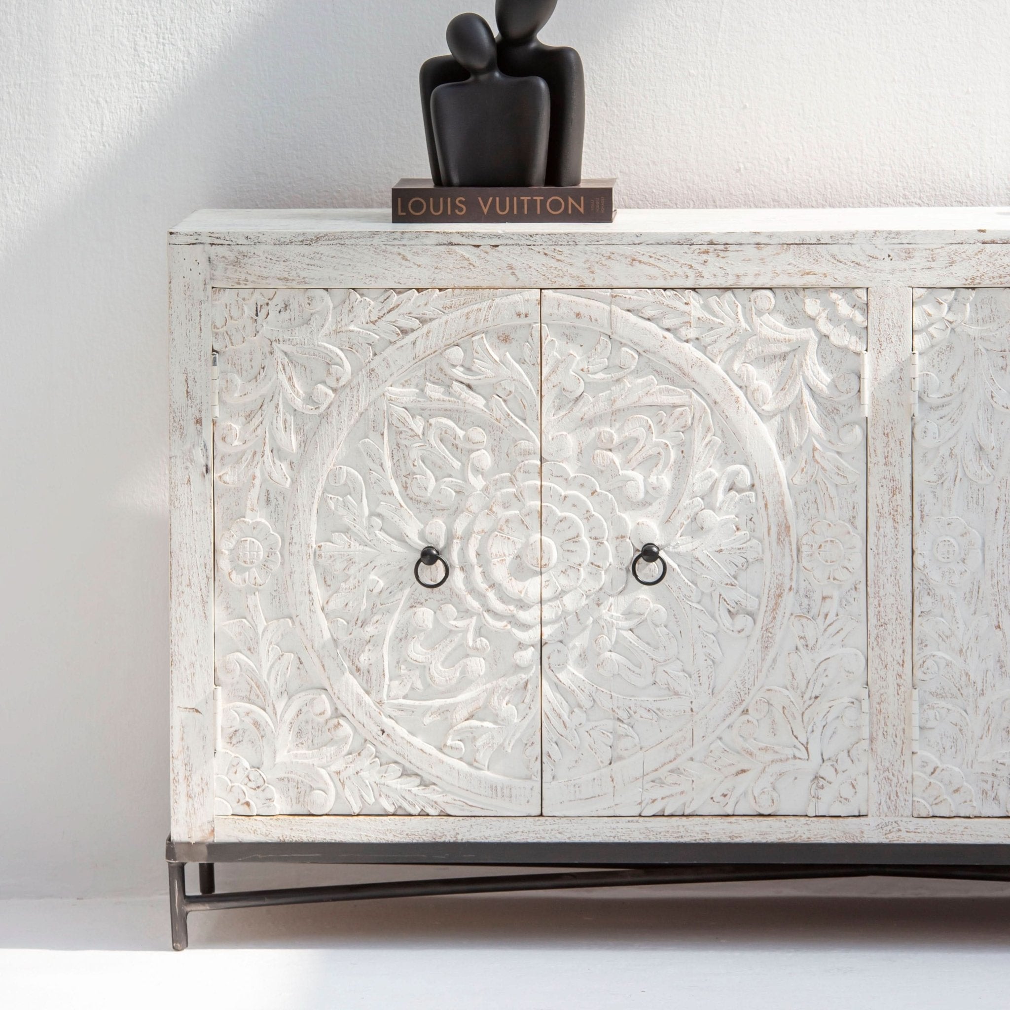 DABORA CARVING WOODEN FOUR DOOR SIDEBOARD - Art and craft furniture