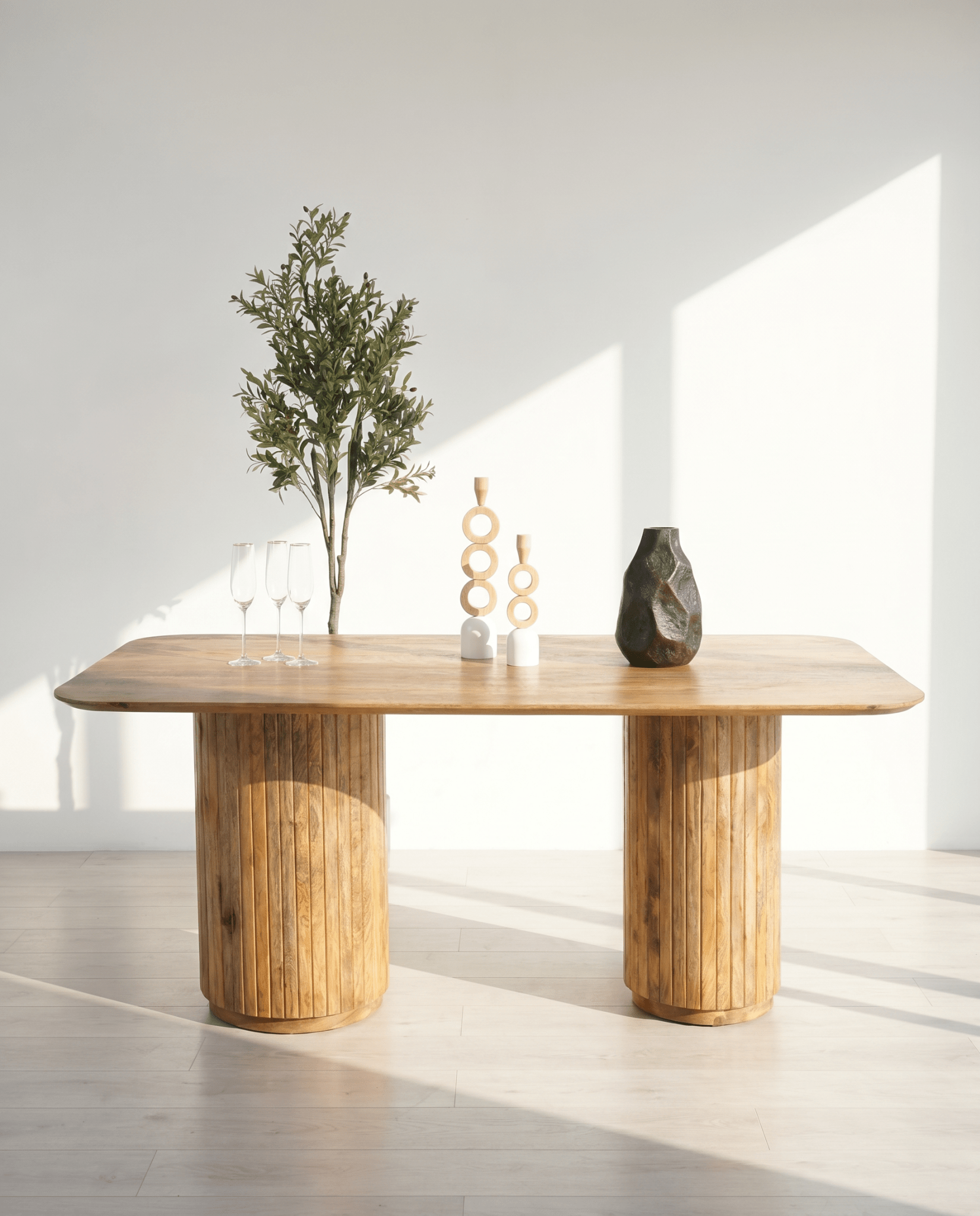DANISH MANGO WOOD DINNING TABLE - Art and craft furniture