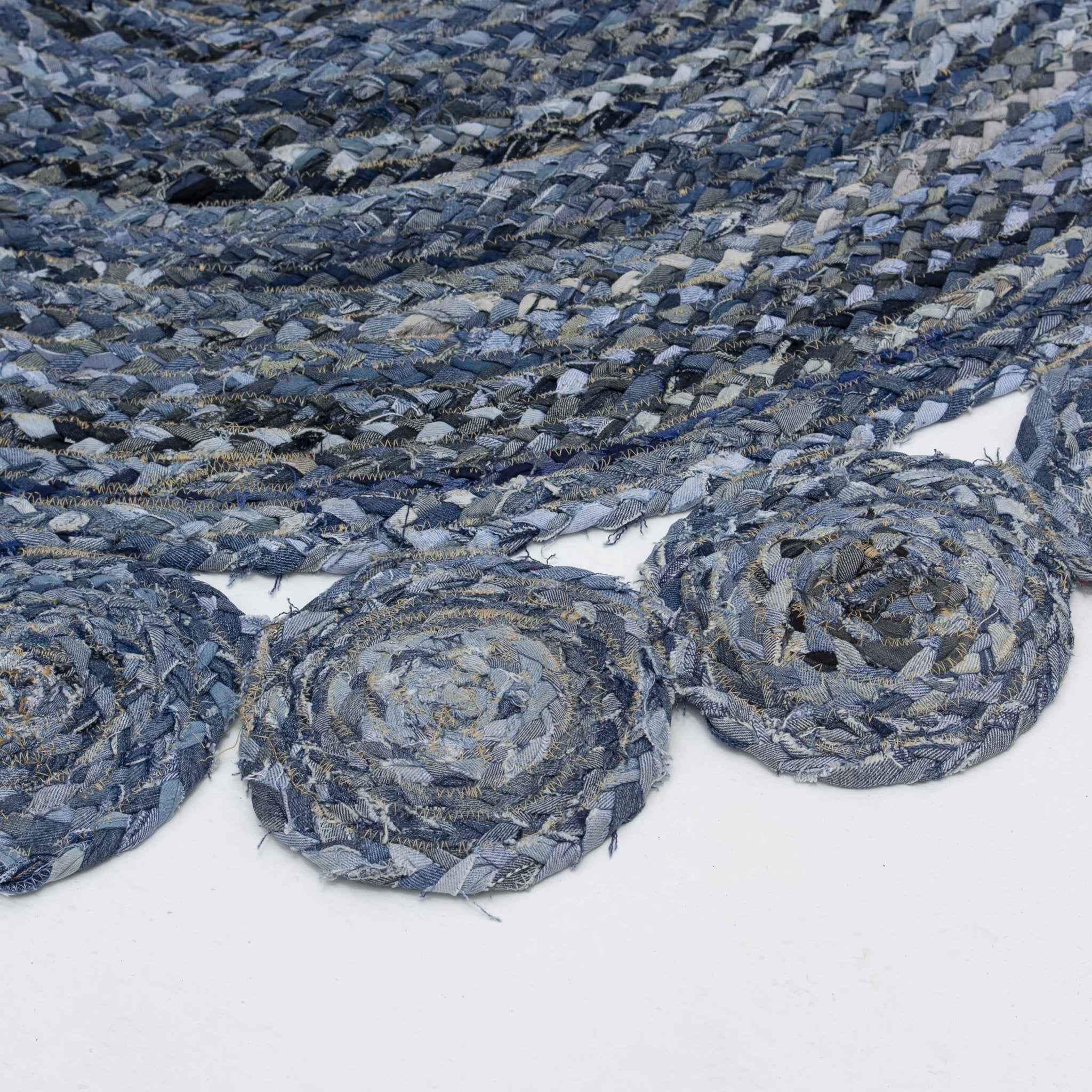 DENIM FLORA ROUND RUG - Art and craft furniture