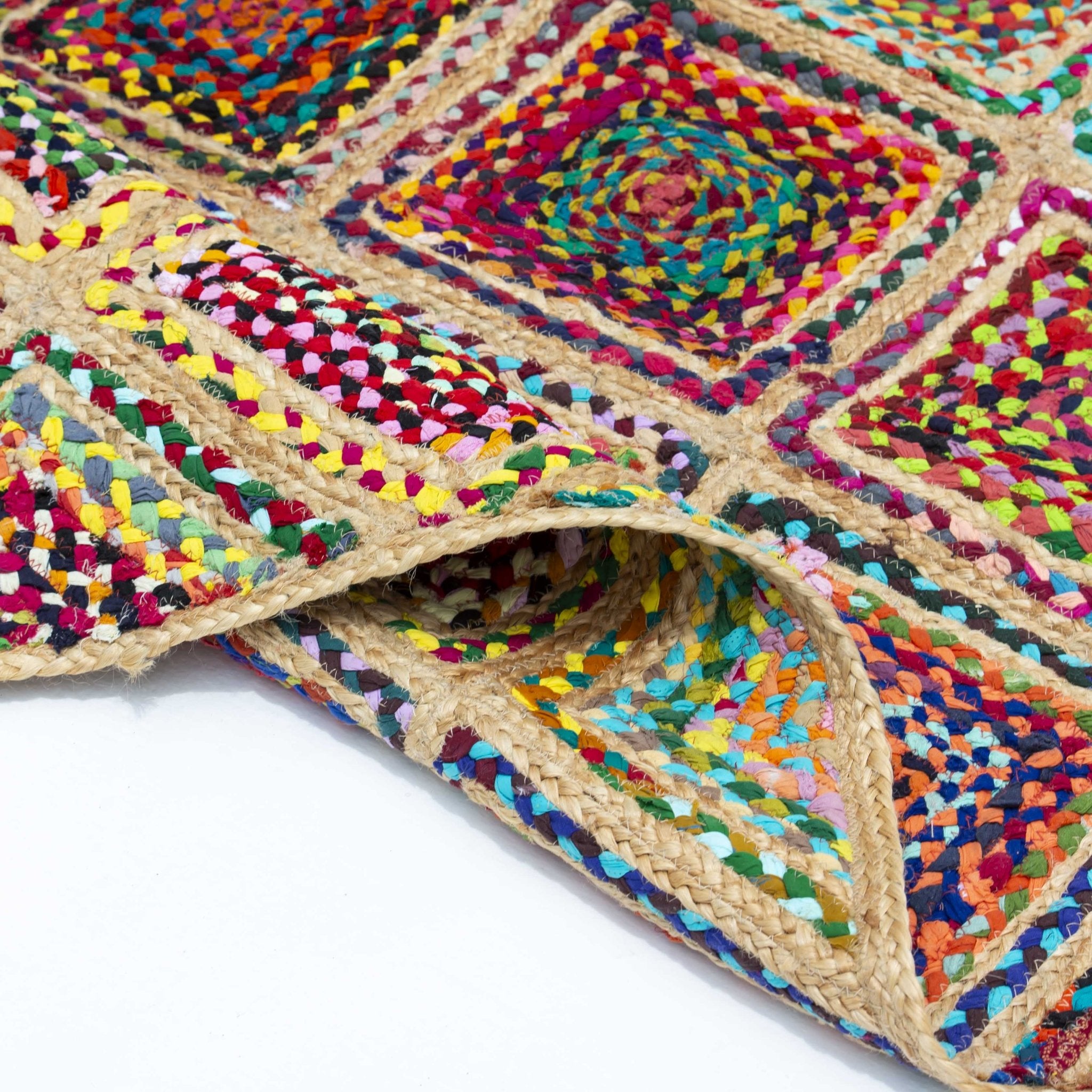 DIAMOND JUTE & CHINDI HANDMADE RUG - Art and craft furniture