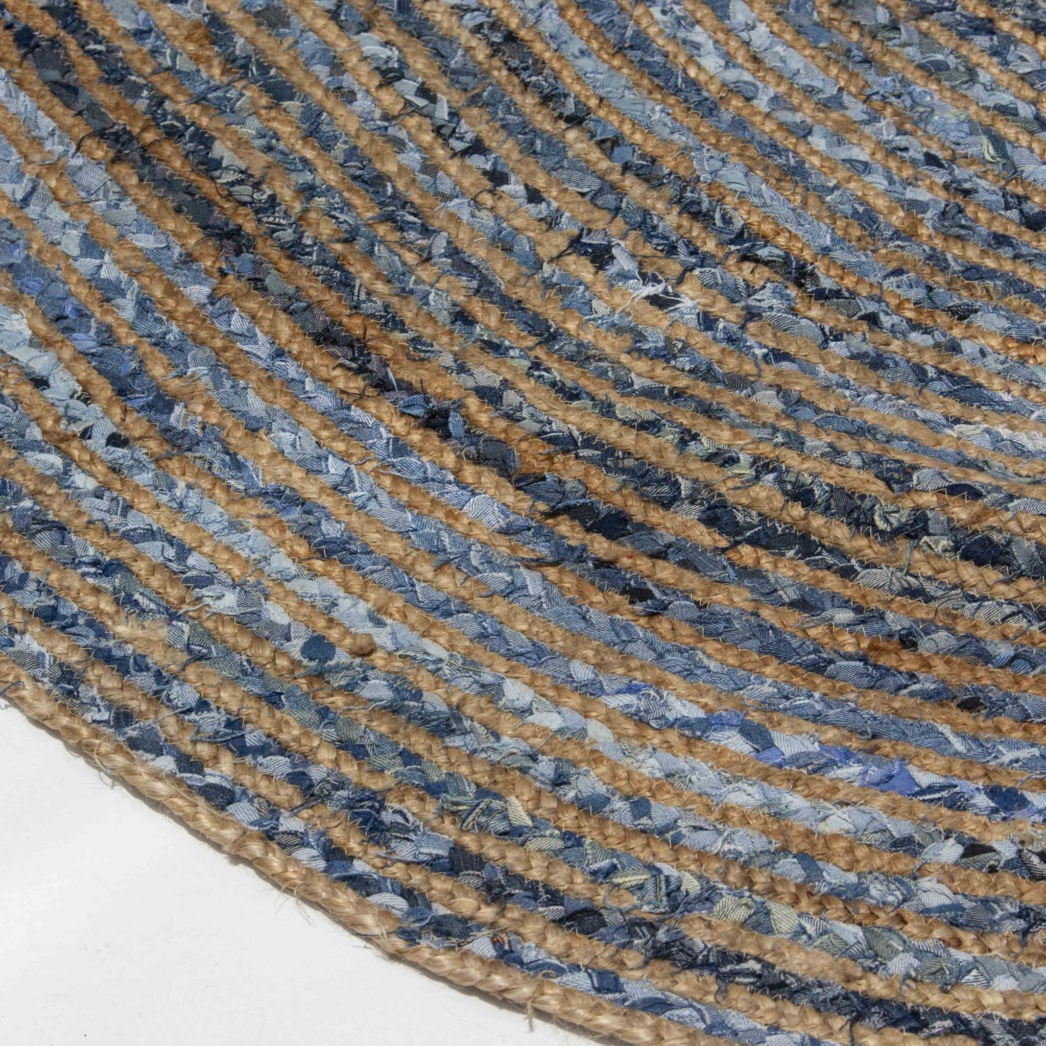 ELARA DENIM AND JUTE HANDMADE RUG - Art and craft furniture