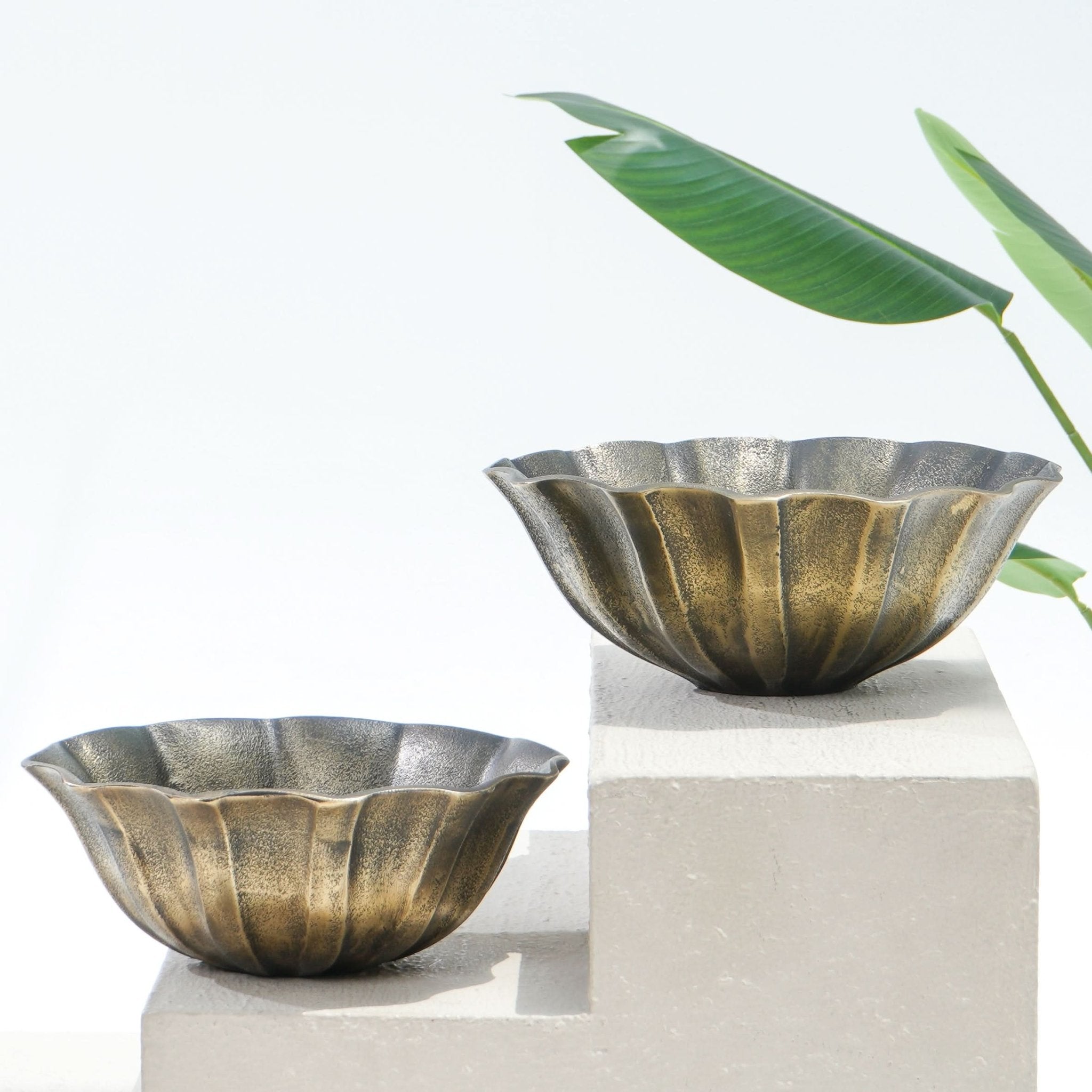 ELEGANT EMBER BIG ROUND BOWL - Art and craft furniture