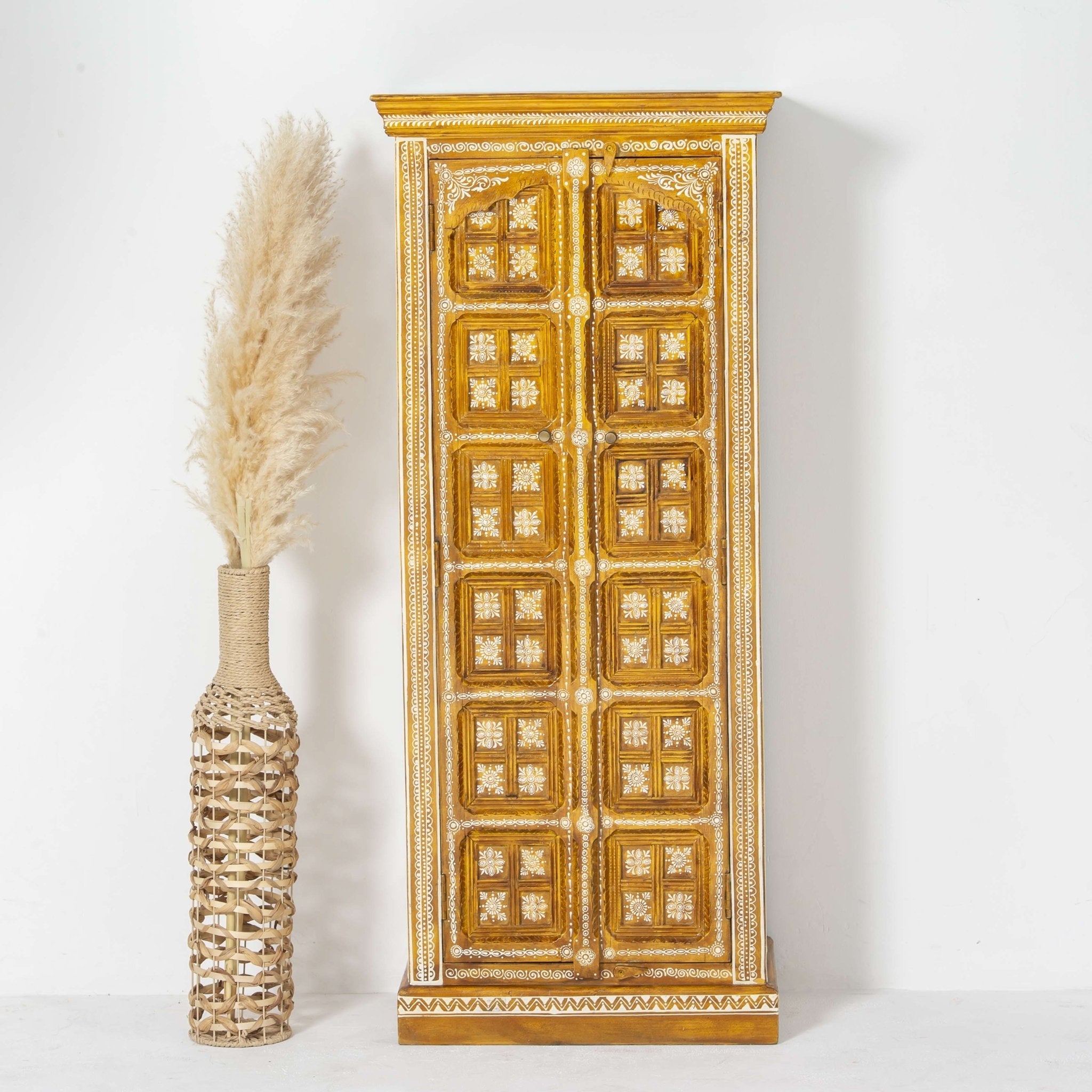 ELMORA PAINTING WOODEN CABINET - Art and craft furniture