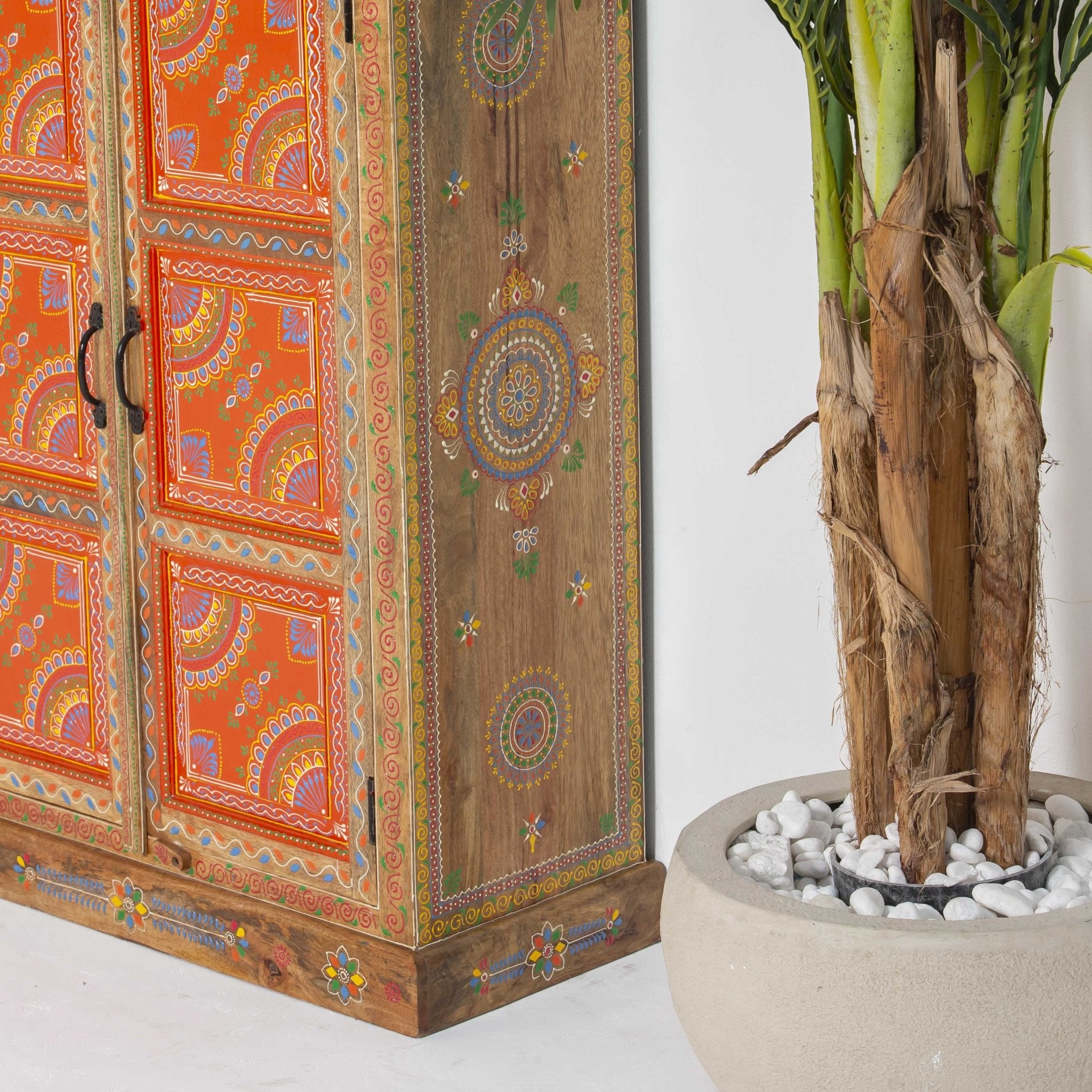 ELMORA PAINTING WOODEN CABINET - Art and craft furniture