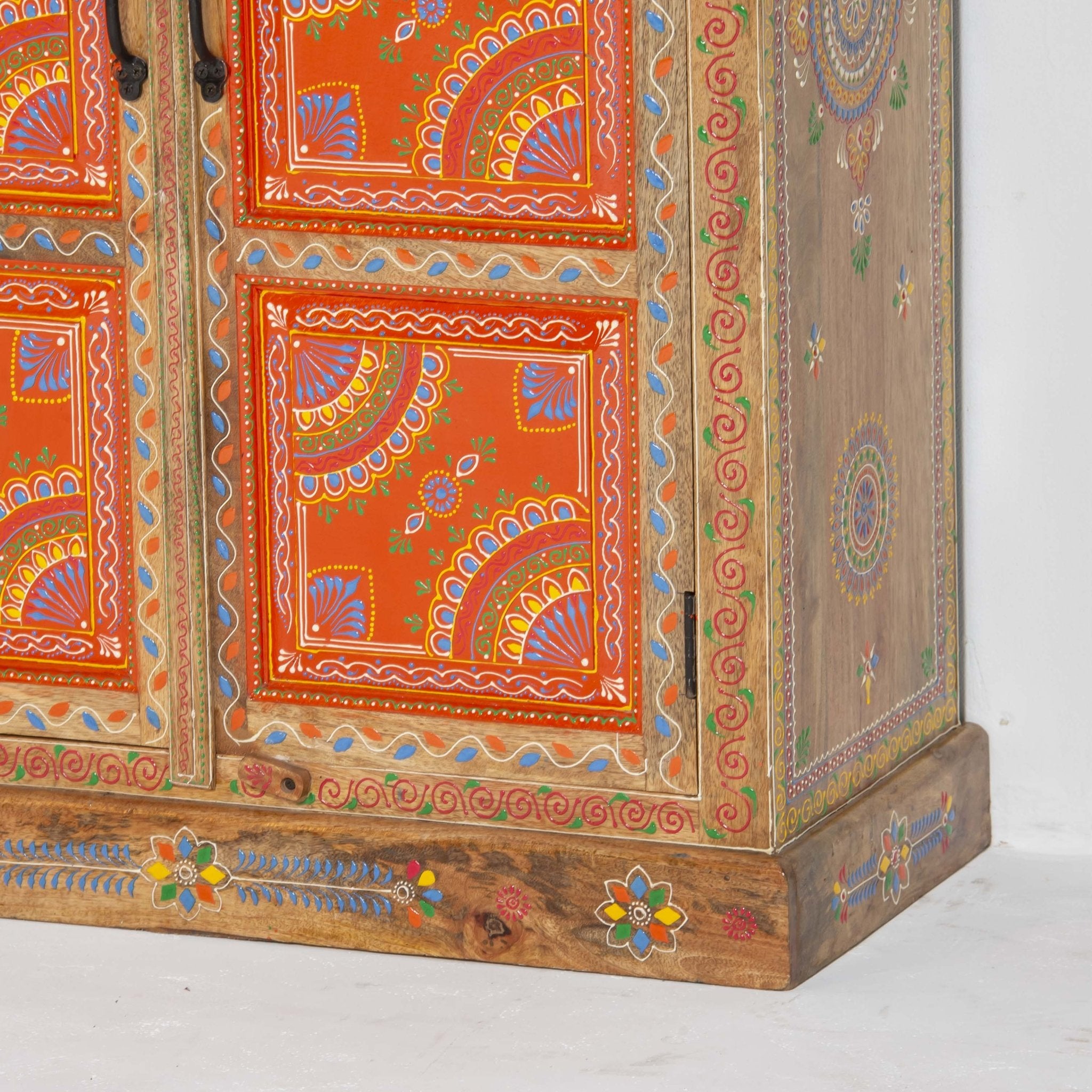 ELMORA PAINTING WOODEN CABINET - Art and craft furniture