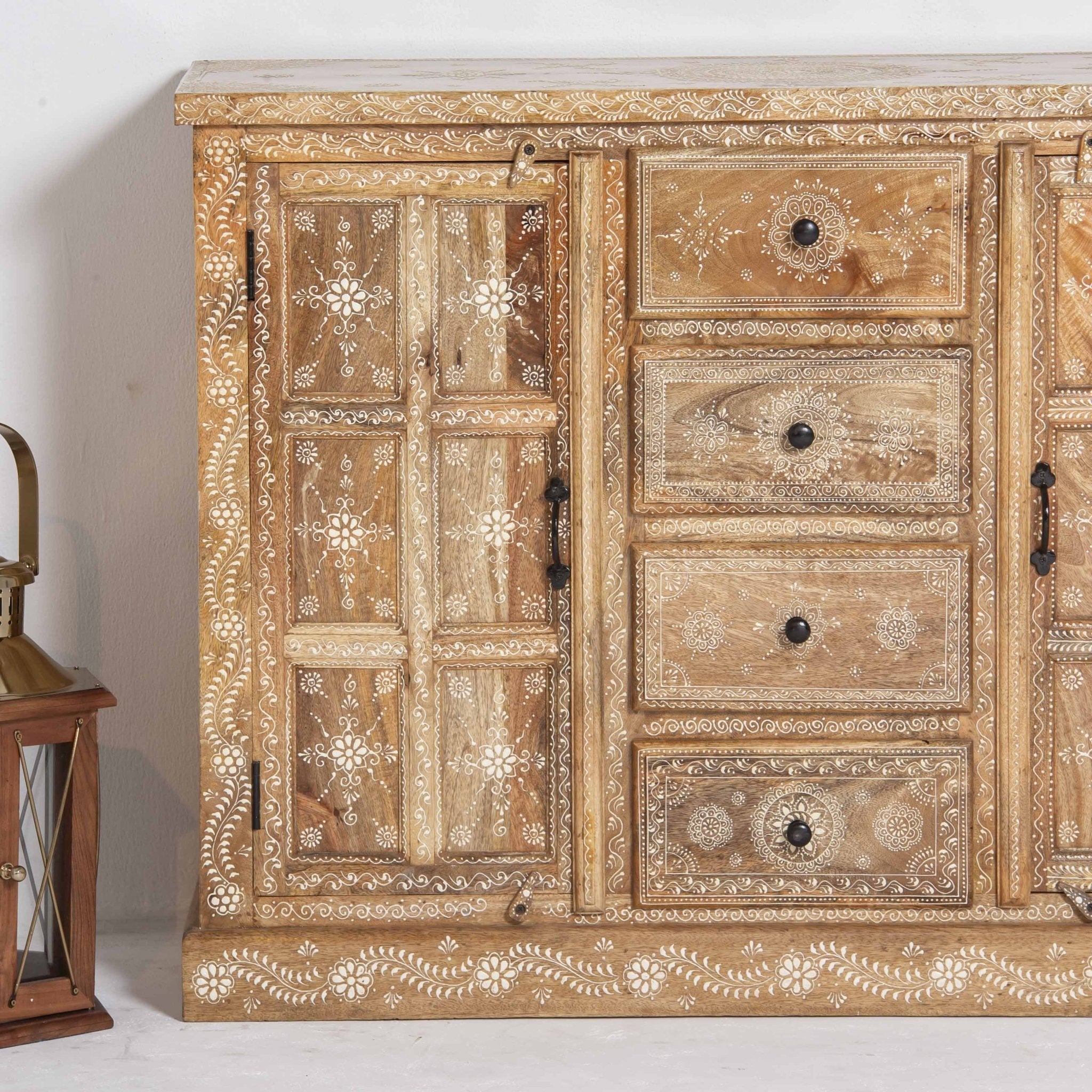ELMORA PAINTING WOODEN SIDEBOARD - Art and craft furniture
