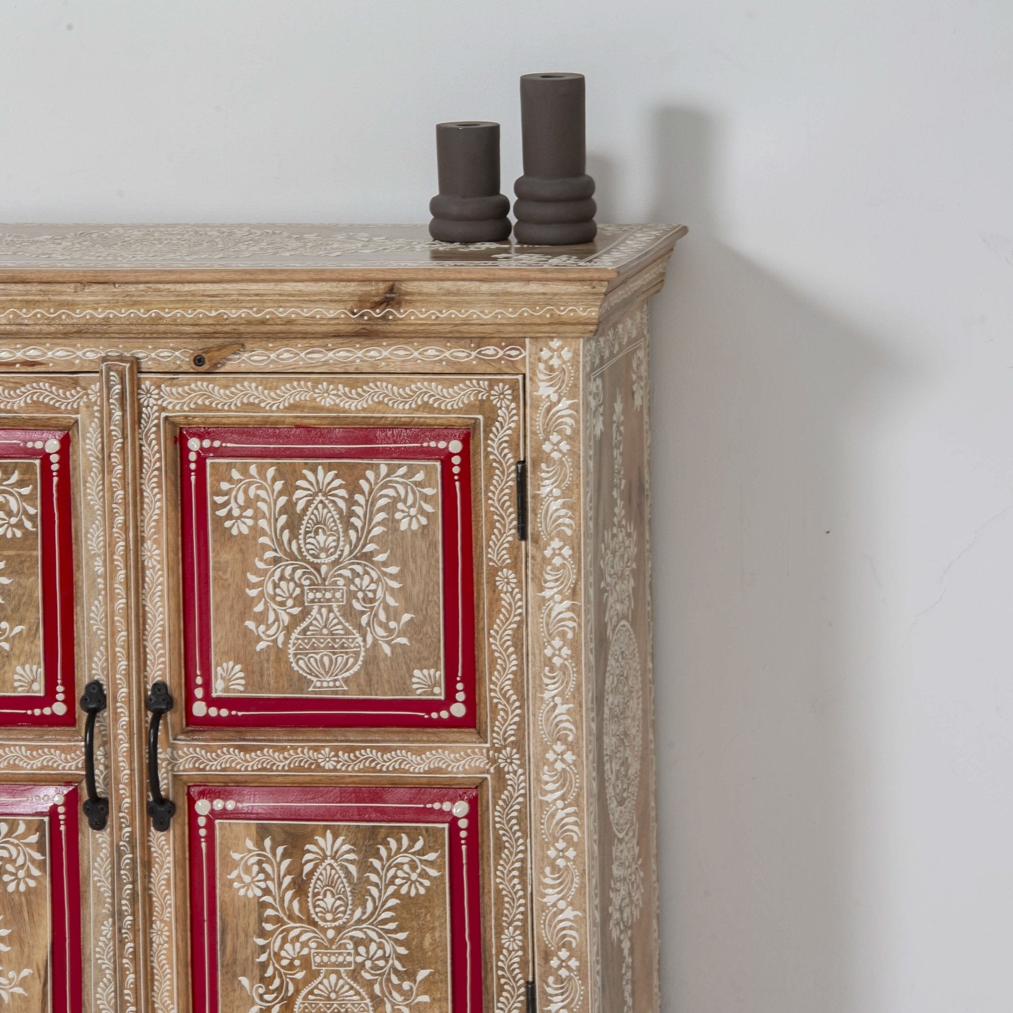 ELMORA PAINTING WOODEN SIDEBOARD - Art and craft furniture