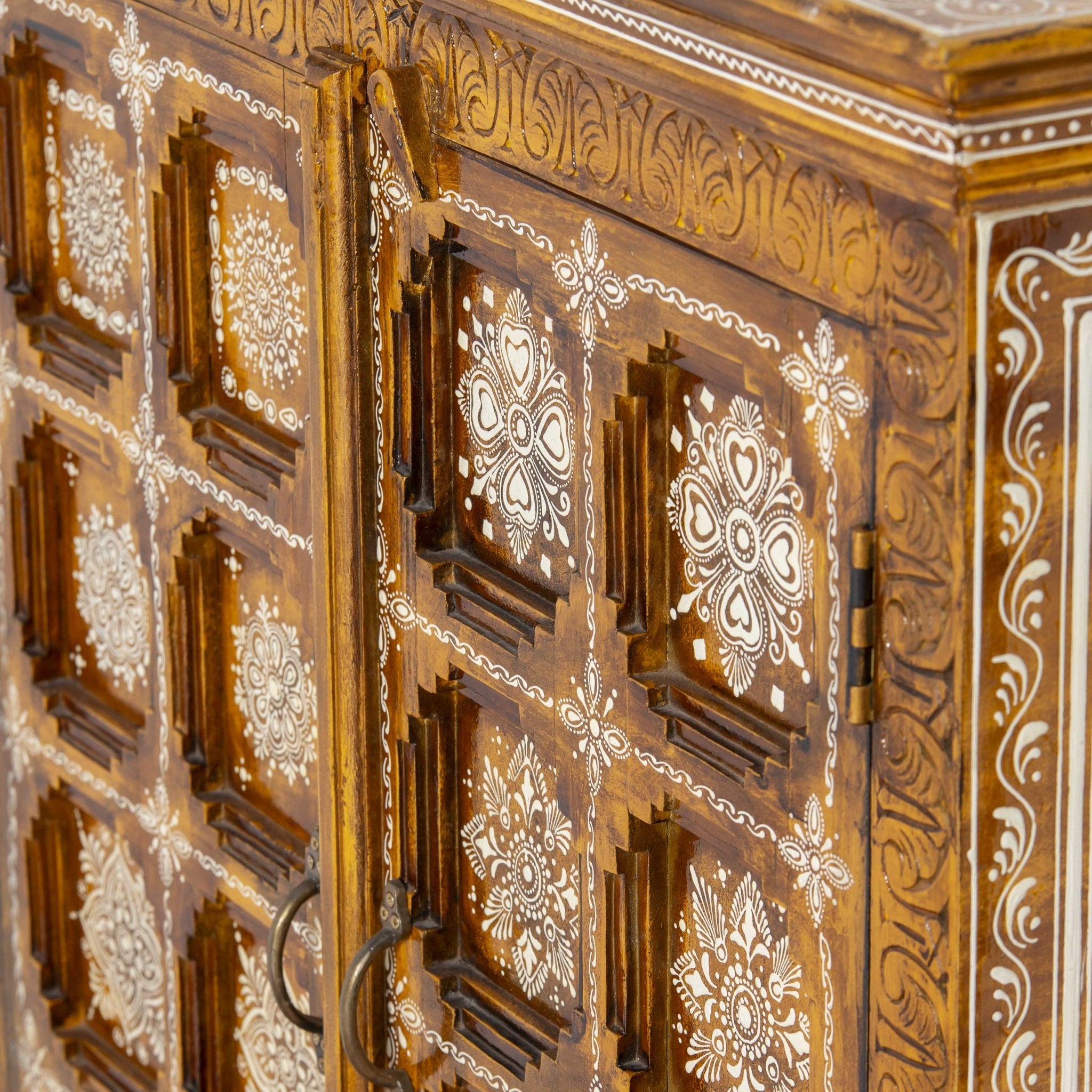 ELMORA PAINTING WOODEN SIDEBOARD - Art and craft furniture