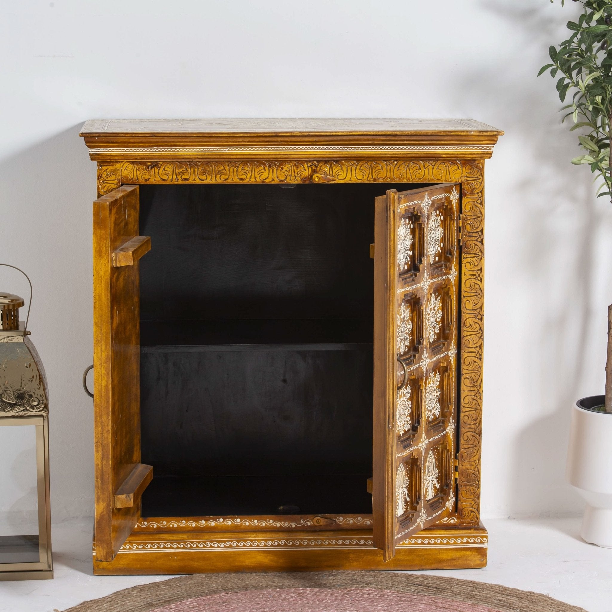 ELMORA PAINTING WOODEN SIDEBOARD - Art and craft furniture