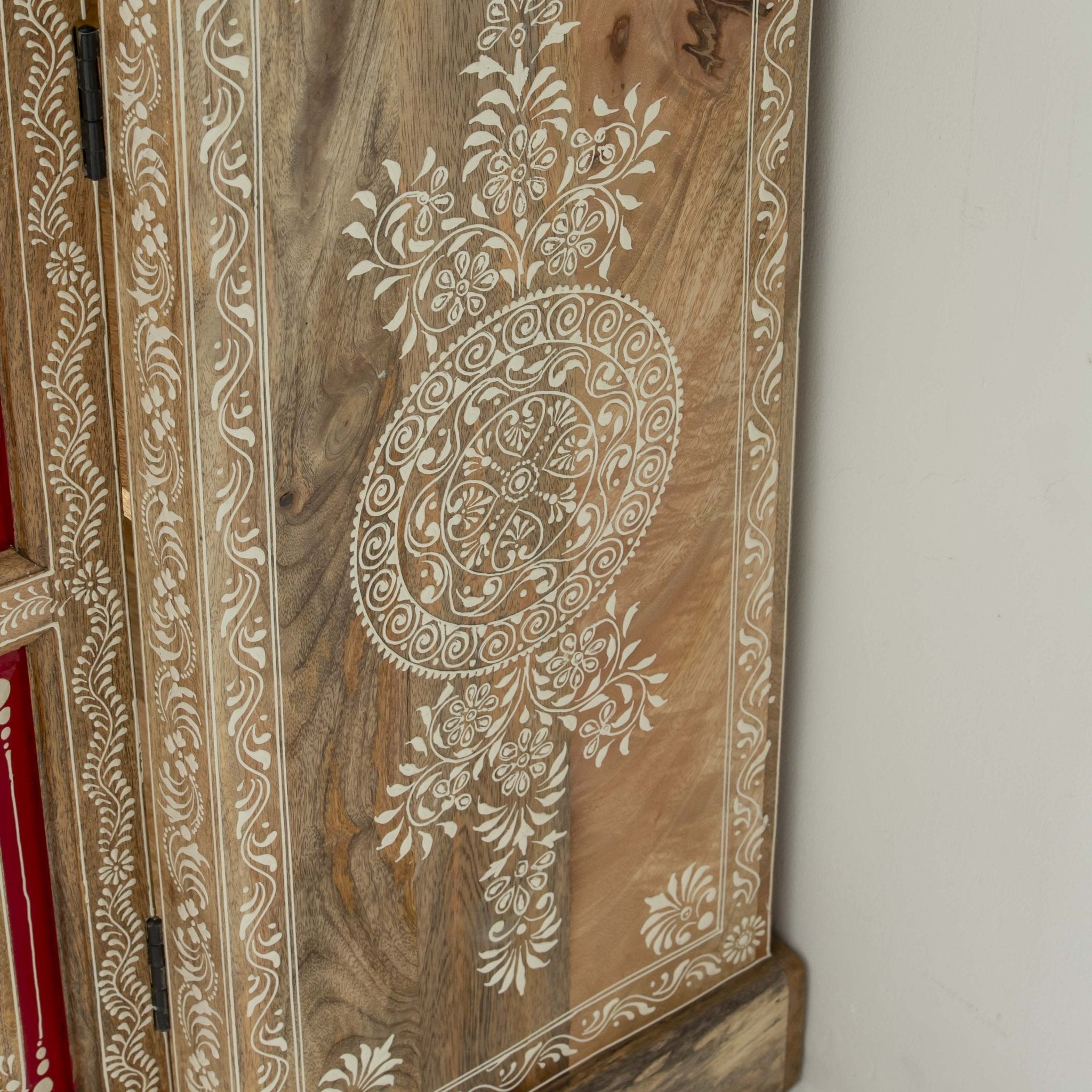 ELMORA PAINTING WOODEN SIDEBOARD - Art and craft furniture