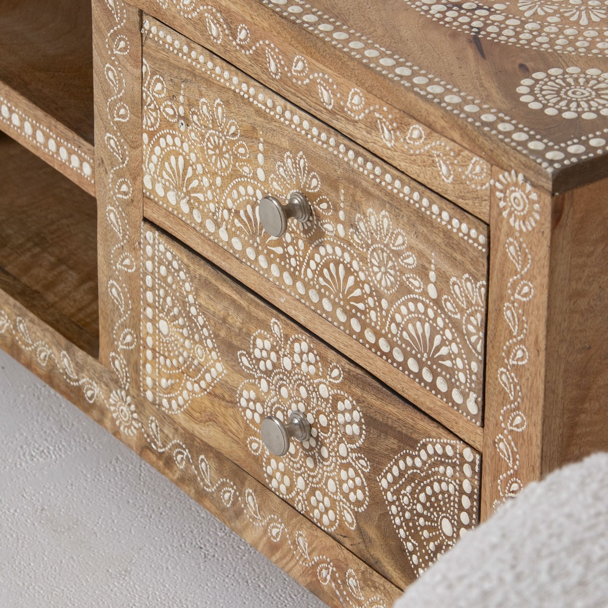 ELMORA PAINTING WOODEN TV STAND - Art and craft furniture