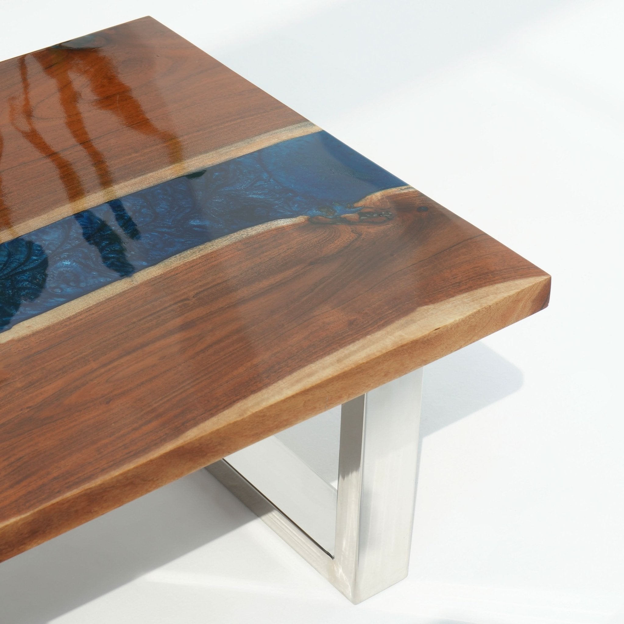 ENSEBLE EPOXY COFFEE TABLE - Art and craft furniture