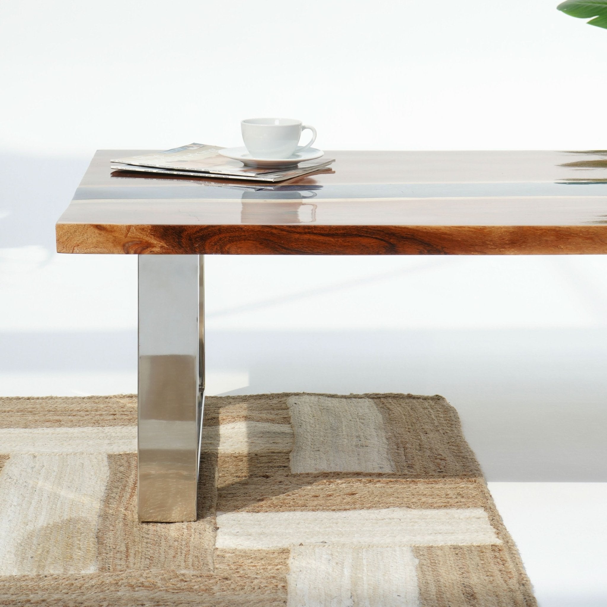 ENSEBLE EPOXY COFFEE TABLE - Art and craft furniture