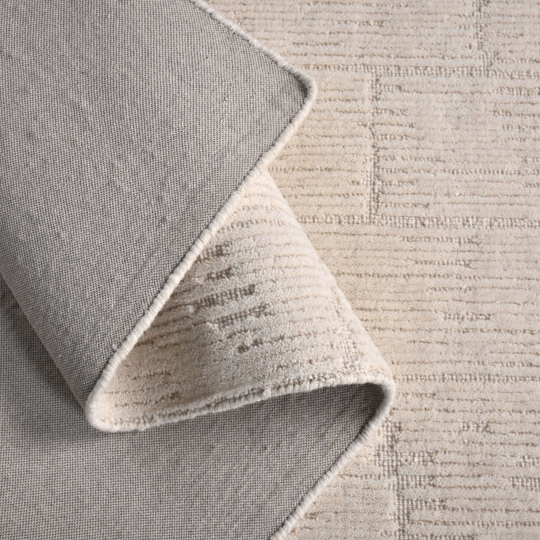 FINZI HAND WOVEN CARPET - Art and craft furniture