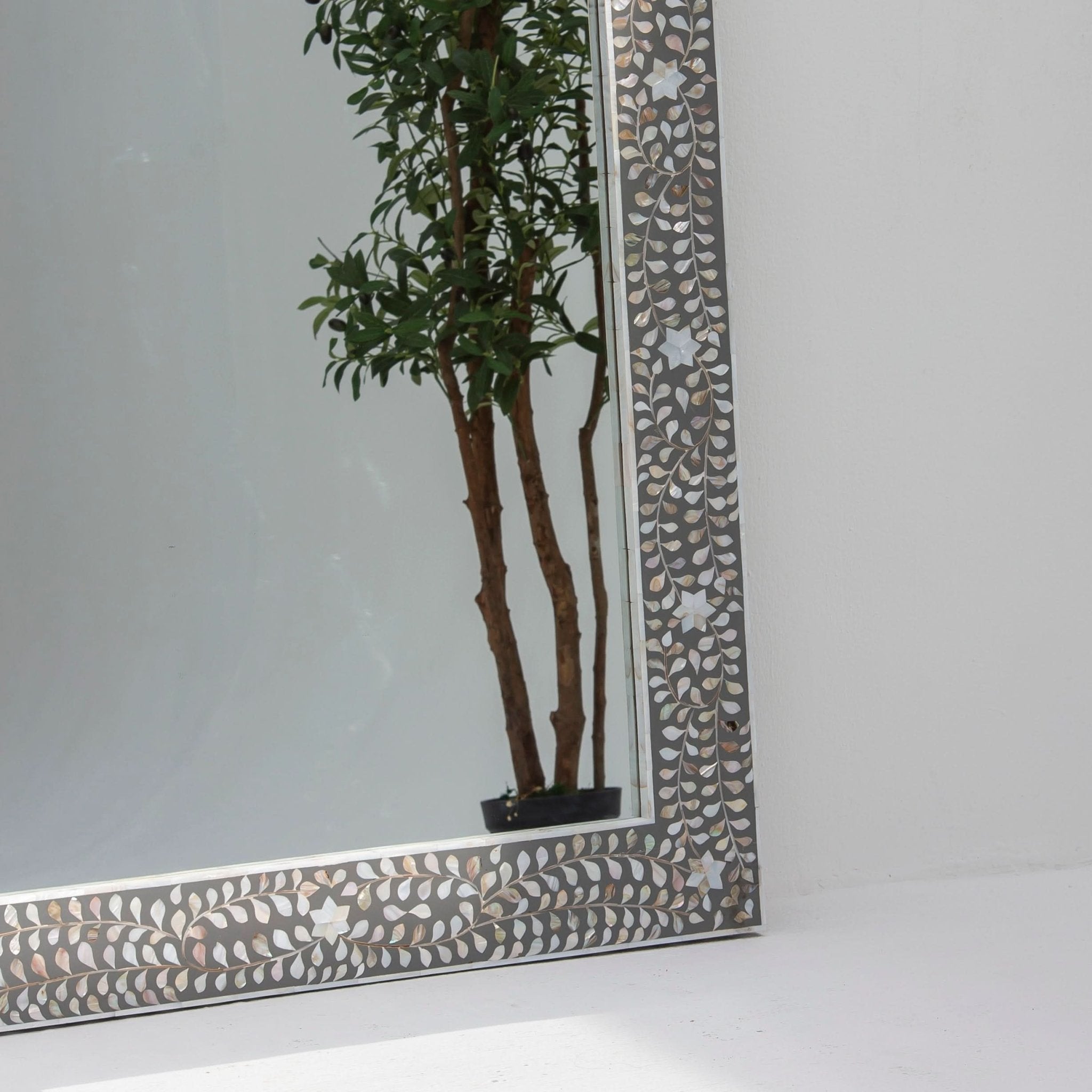 FLORAL GREY MOTHER OF PEARL MIRROR FRAME - Art and craft furniture