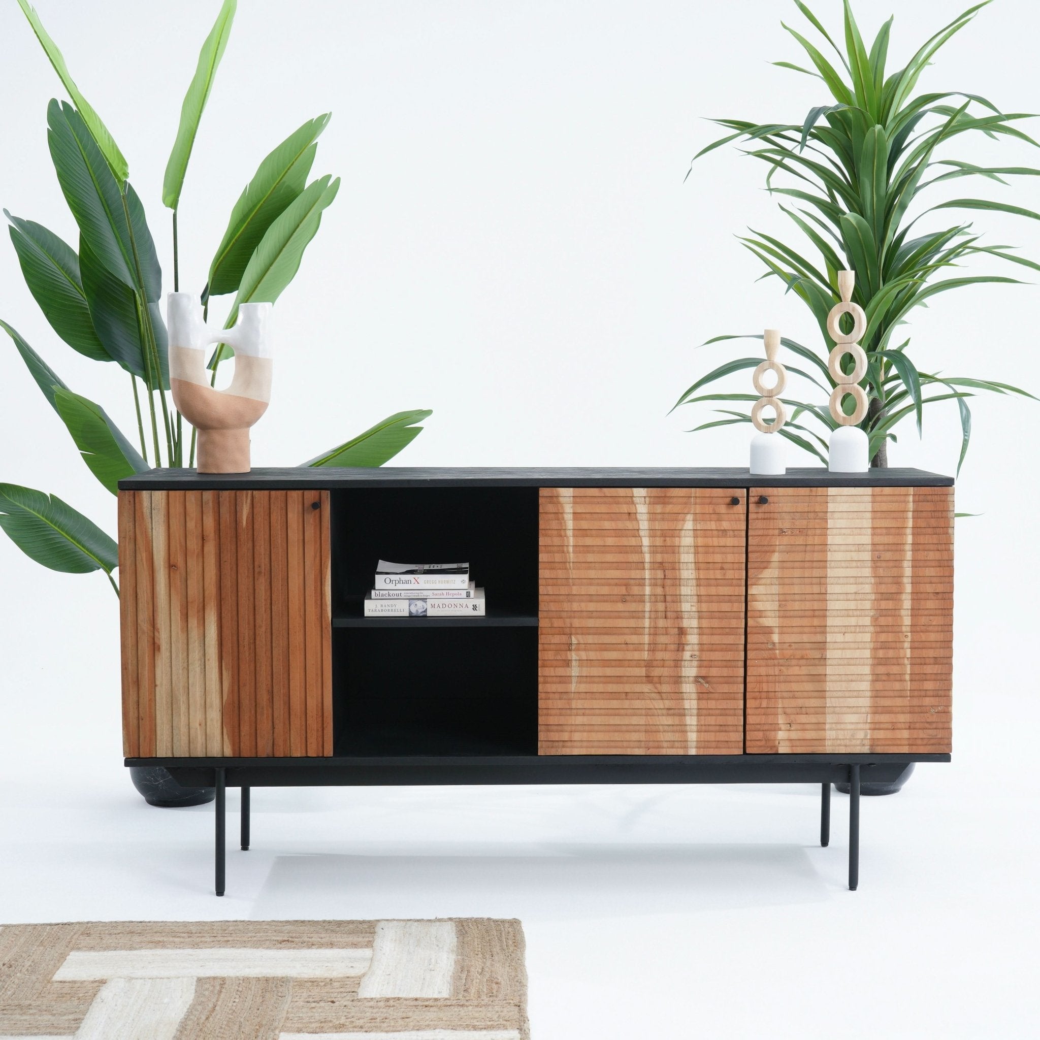FLORENCE ACACIA THREE DOOR SIDEBOARD - Art and craft furniture