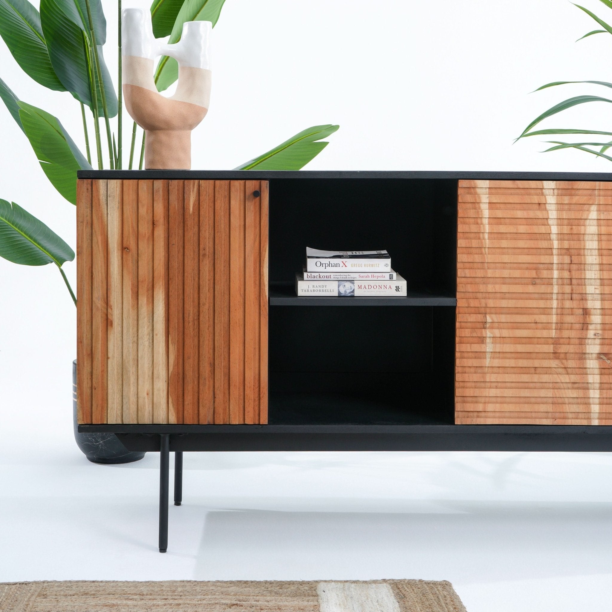 FLORENCE ACACIA THREE DOOR SIDEBOARD - Art and craft furniture