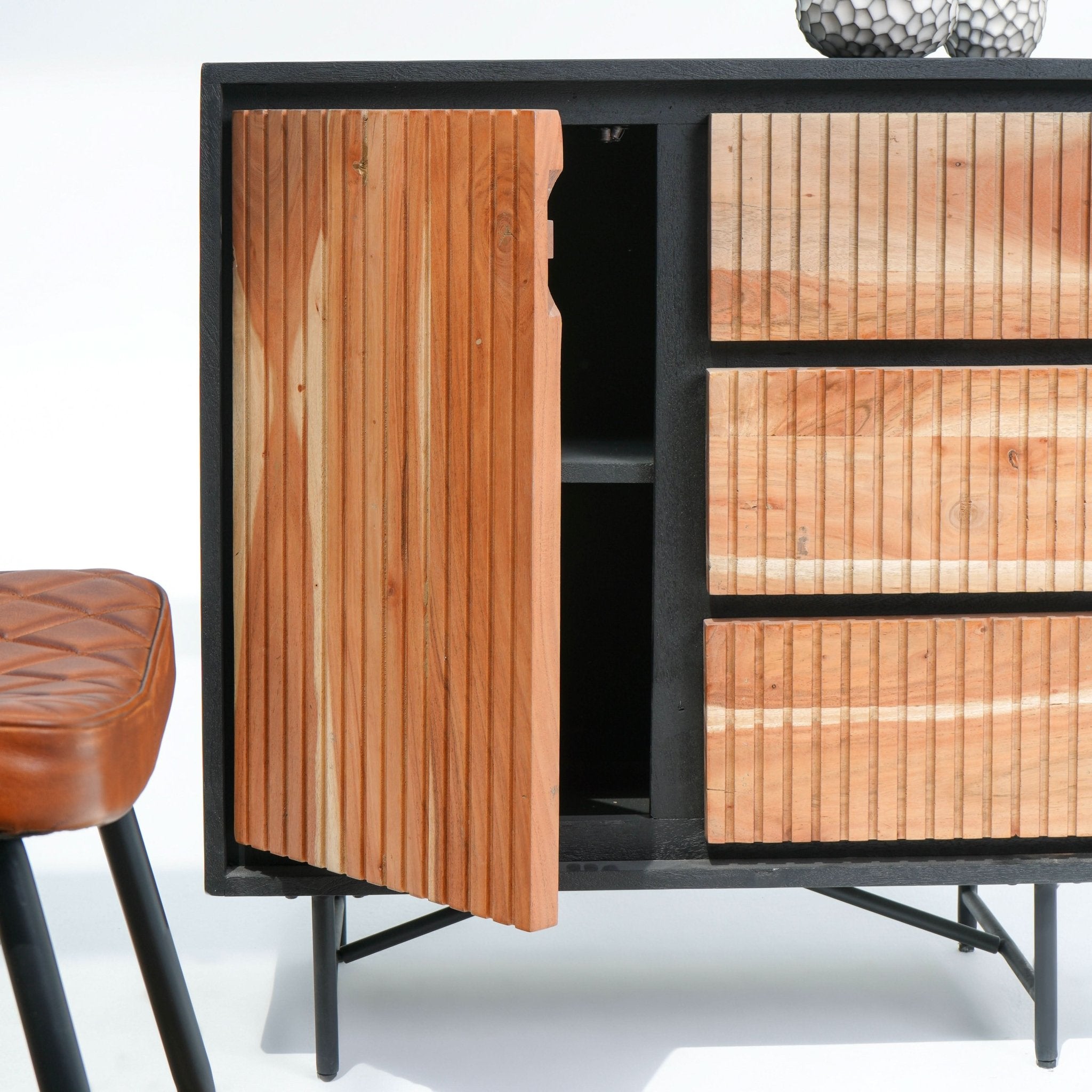 FLORENCE ACACIA WOOD MINI SIDEBOARD - Art and craft furniture
