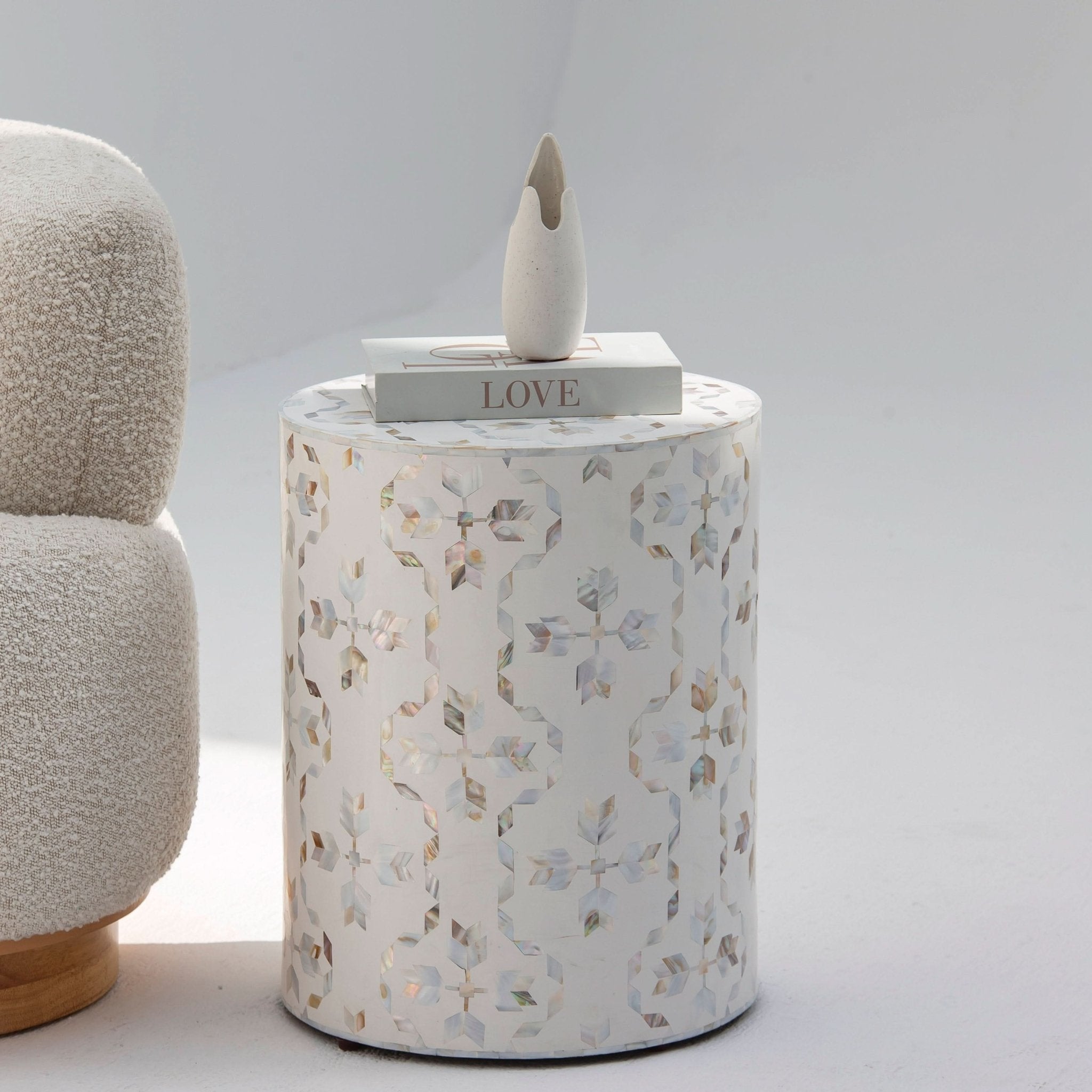 GEOMETRIC-WHITE MOTHER OF PEARL ROUND STOOL - Art and craft furniture