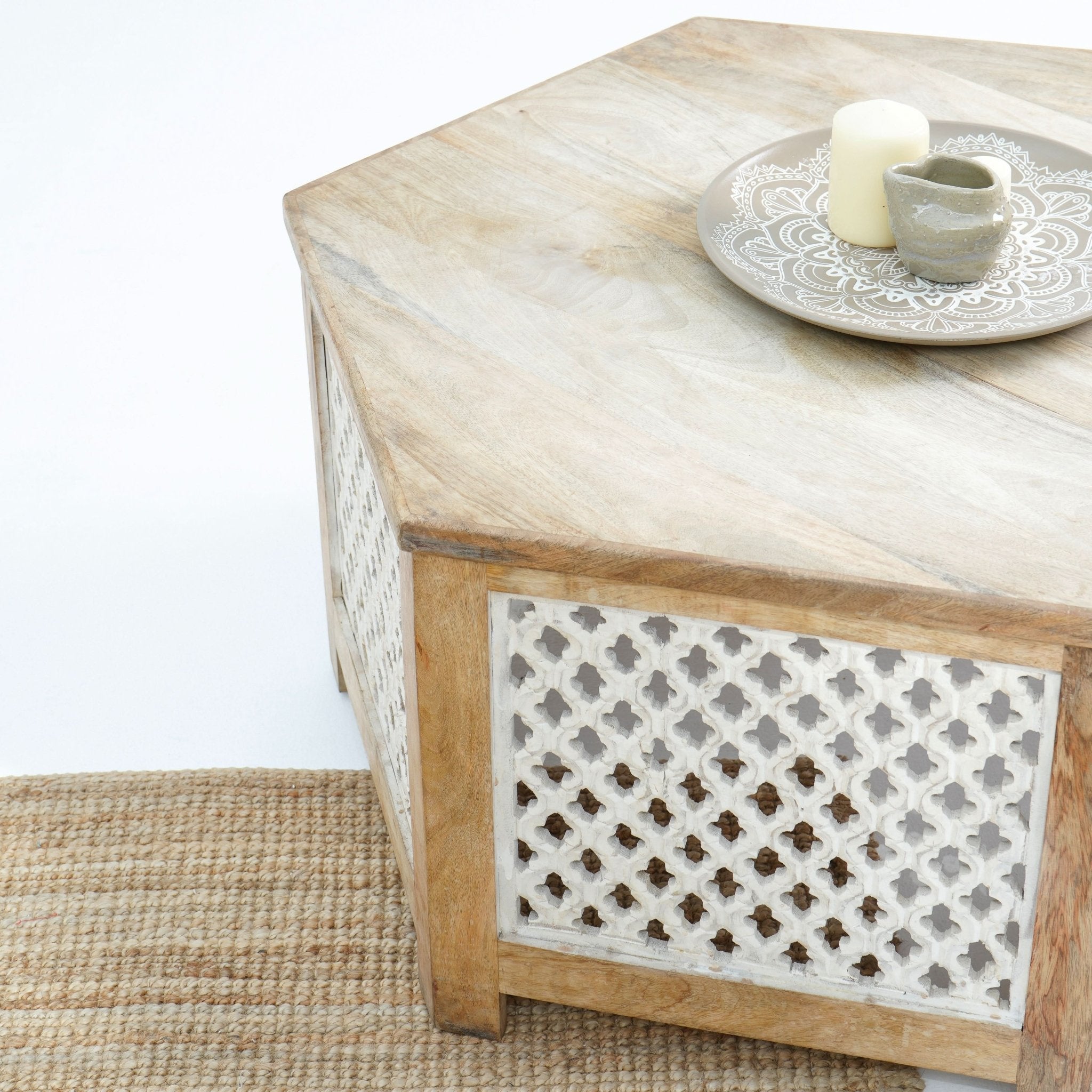 GRAIN & GLOW COFFEE TABLE - Art and craft furniture