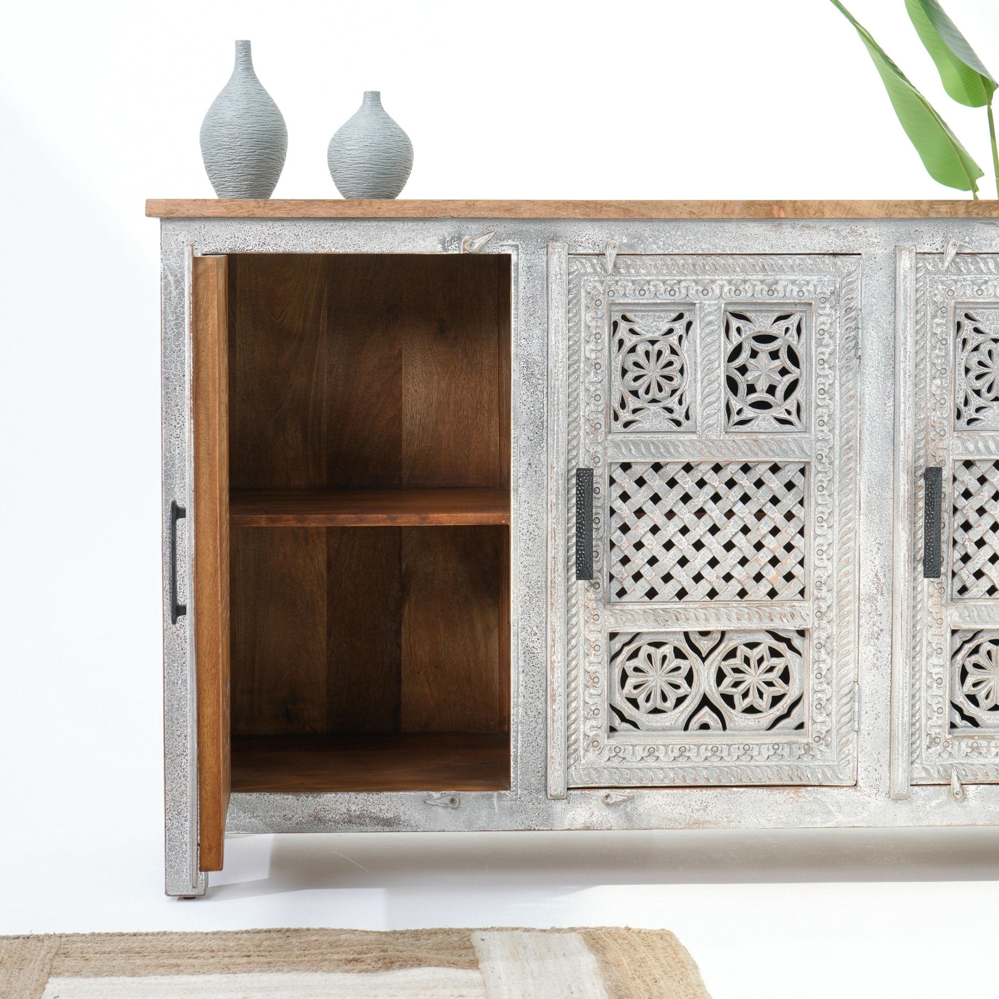 HARMONY THREE DOOR SIDEBOARD - Art and craft furniture