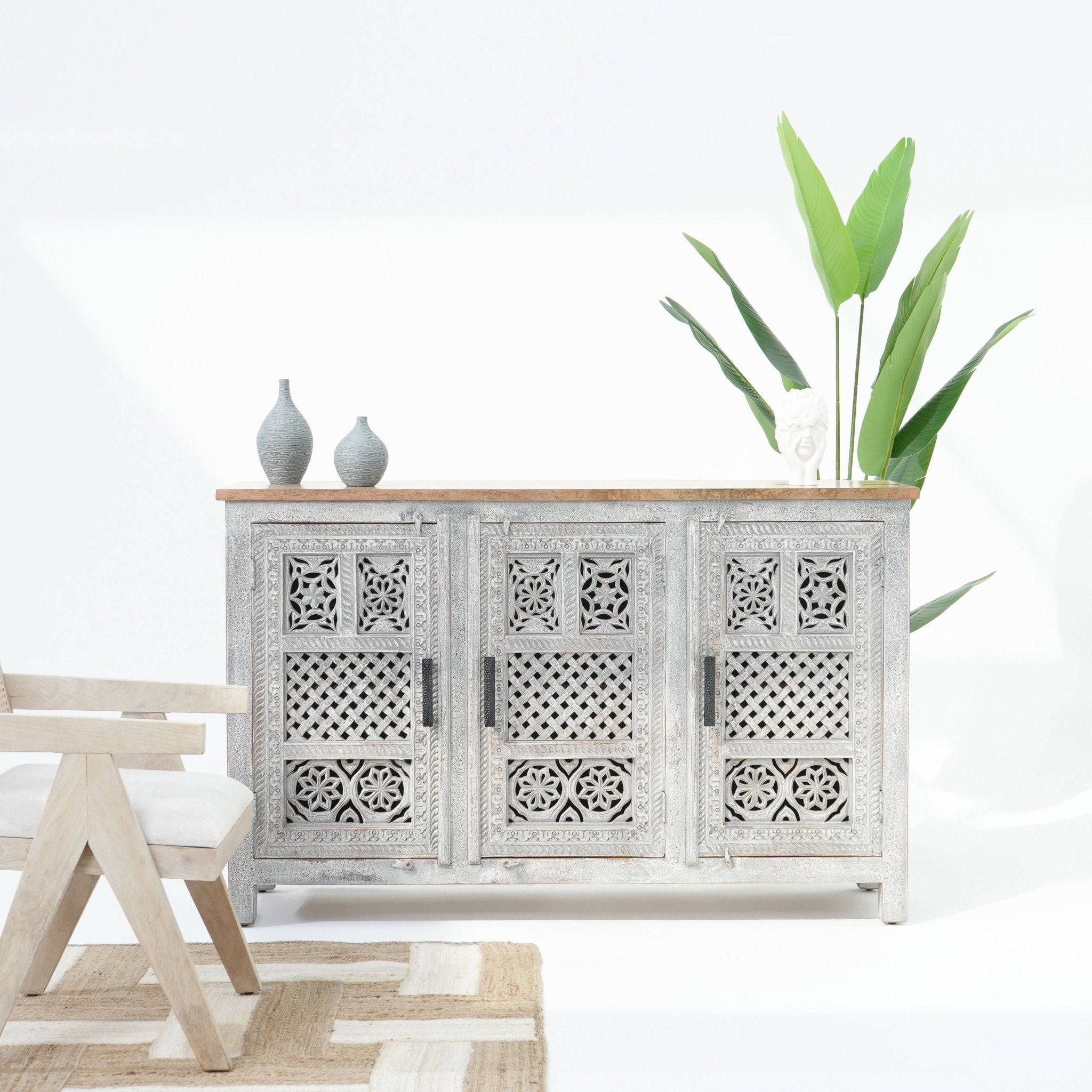 HARMONY THREE DOOR SIDEBOARD - Art and craft furniture