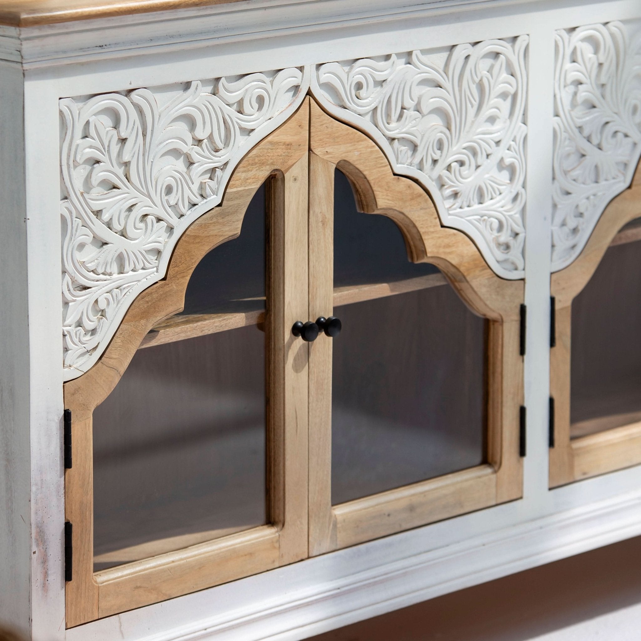 HAVELI WOODEN GLASS CARVING SIDEBOARD - Art and craft furniture