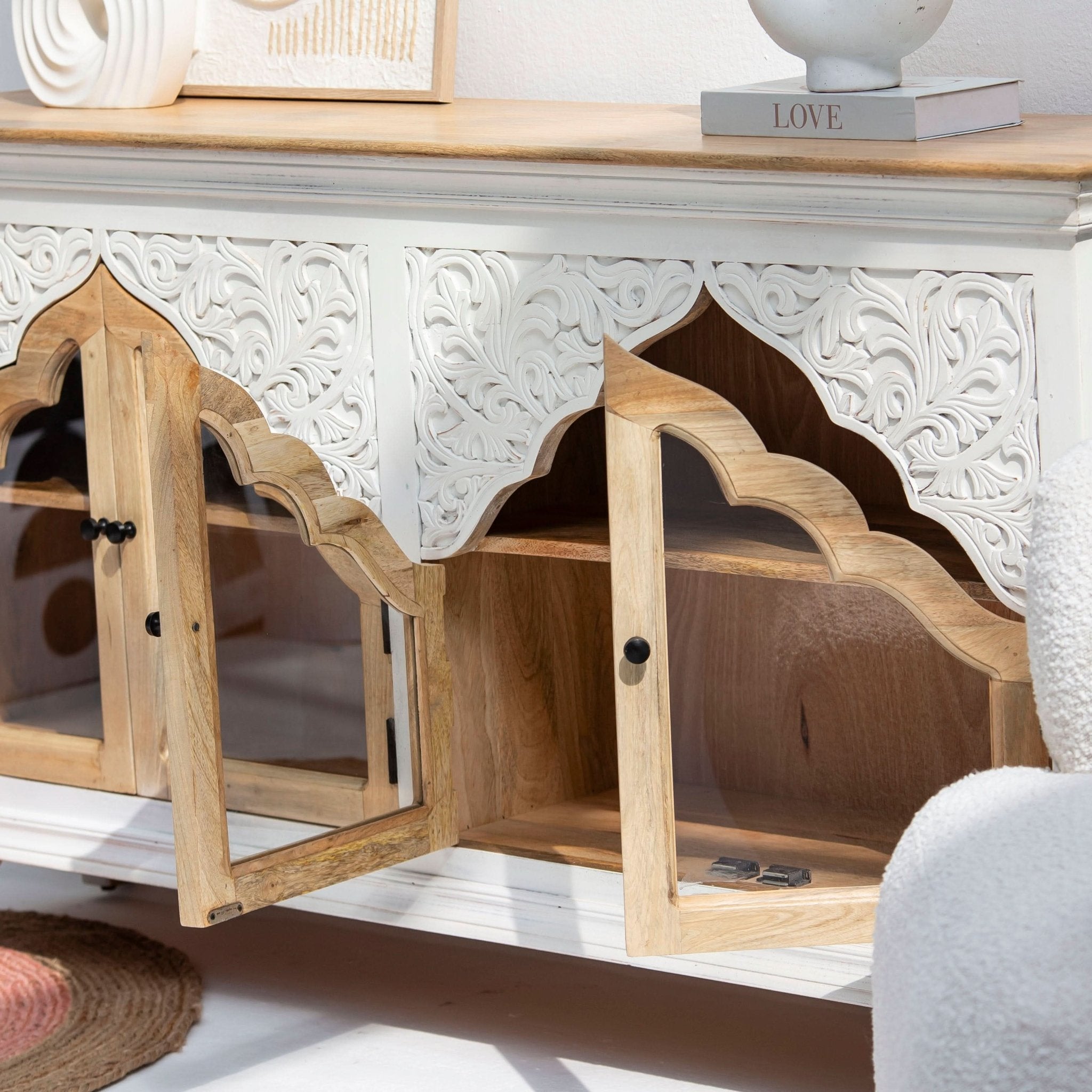HAVELI WOODEN GLASS CARVING SIDEBOARD - Art and craft furniture
