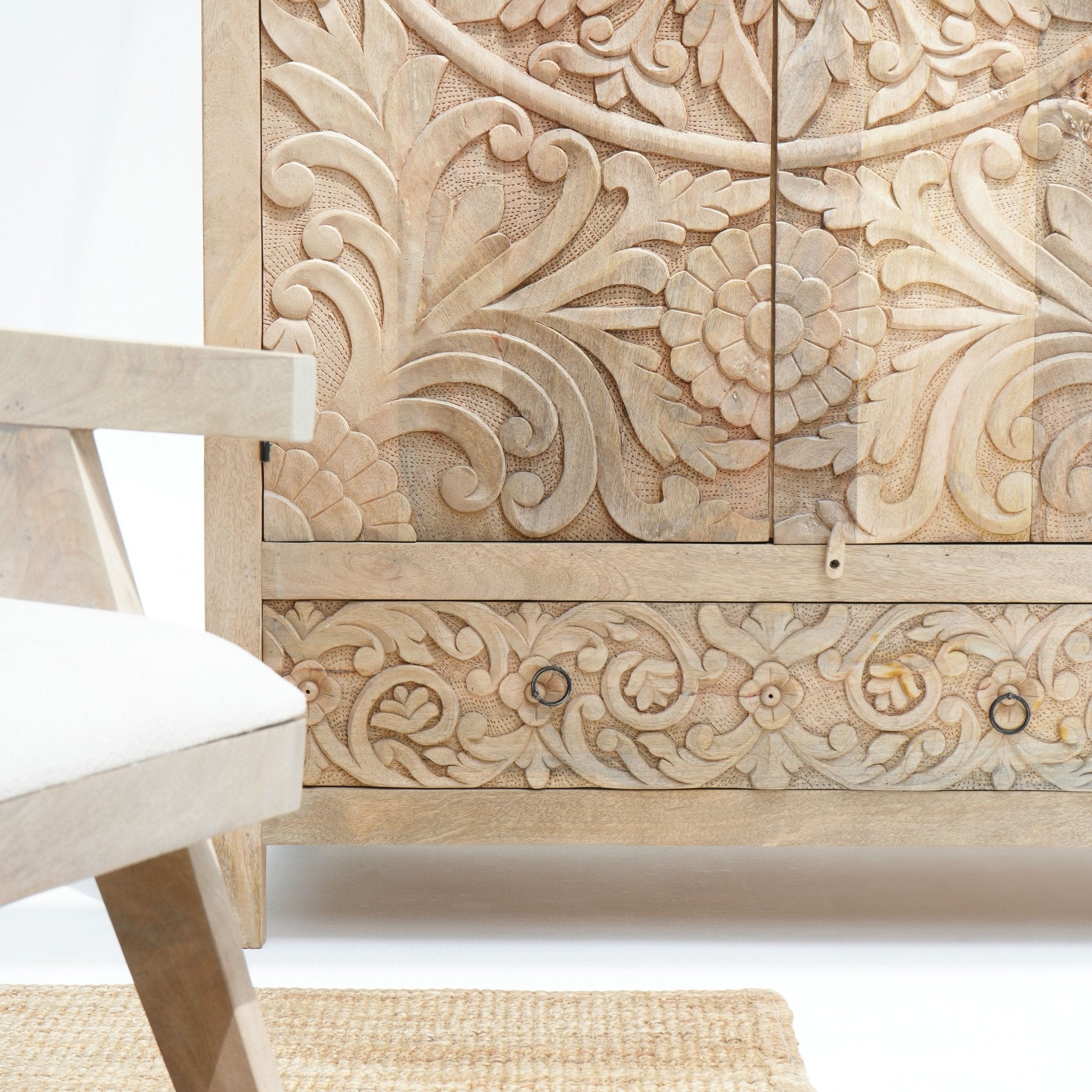 HERITAGE DABORA CARVED CABINET - Art and craft furniture