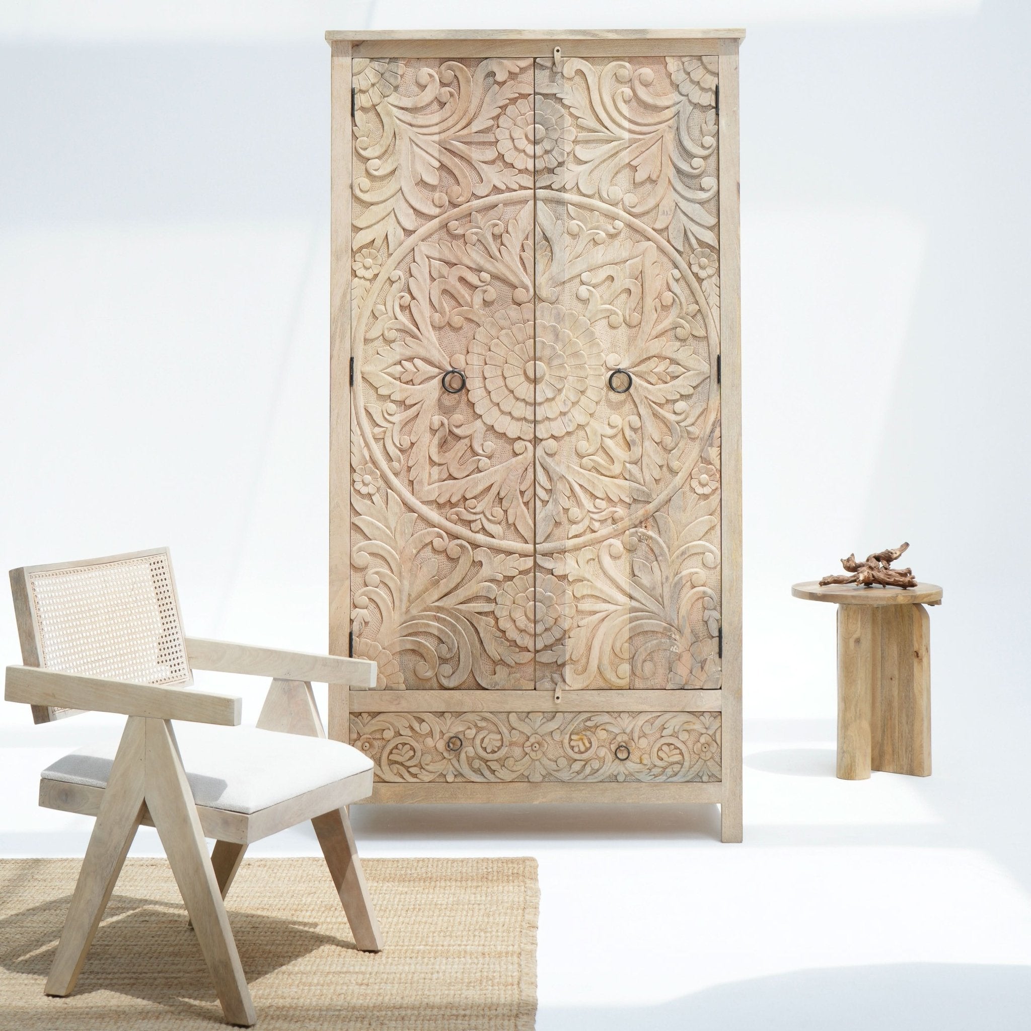 HERITAGE DABORA CARVED CABINET - Art and craft furniture