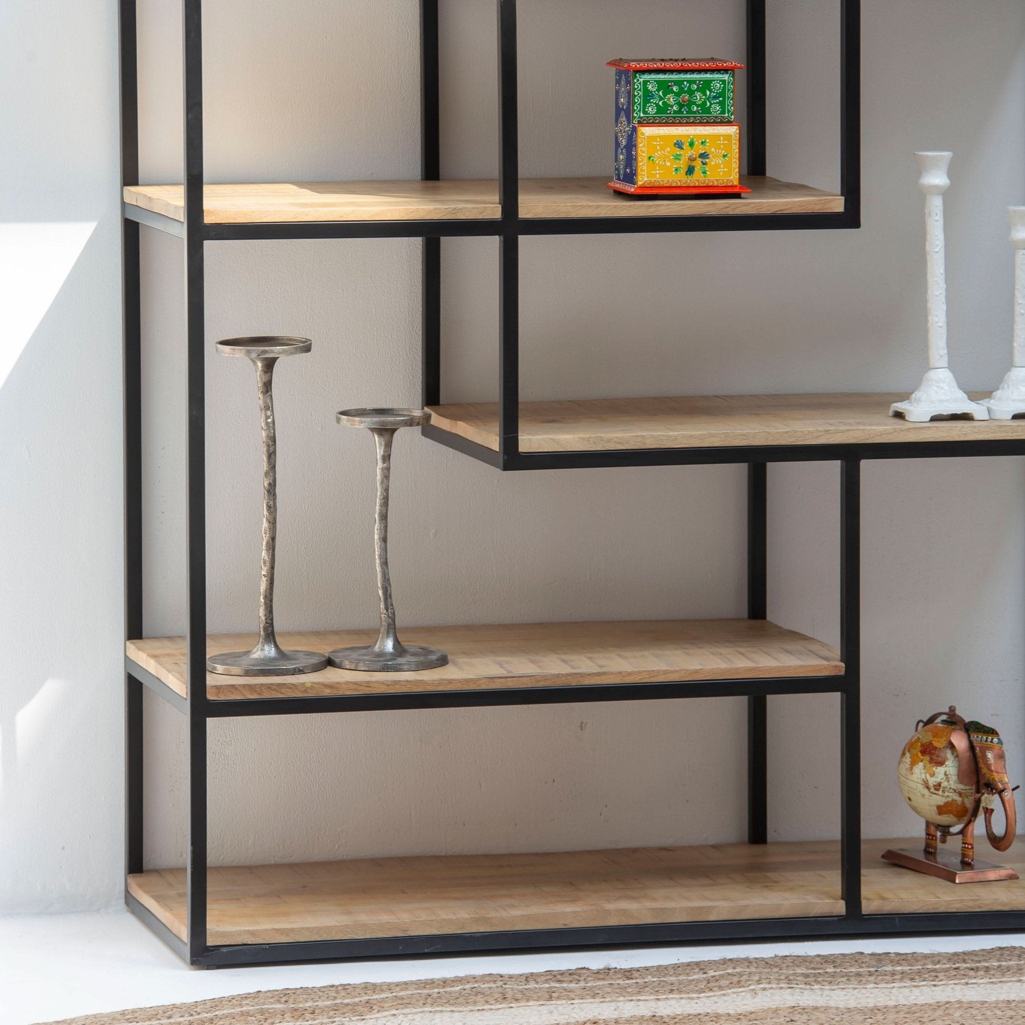 INDUSTRIAL WOODEN BOOKSHELF - Art and craft furniture