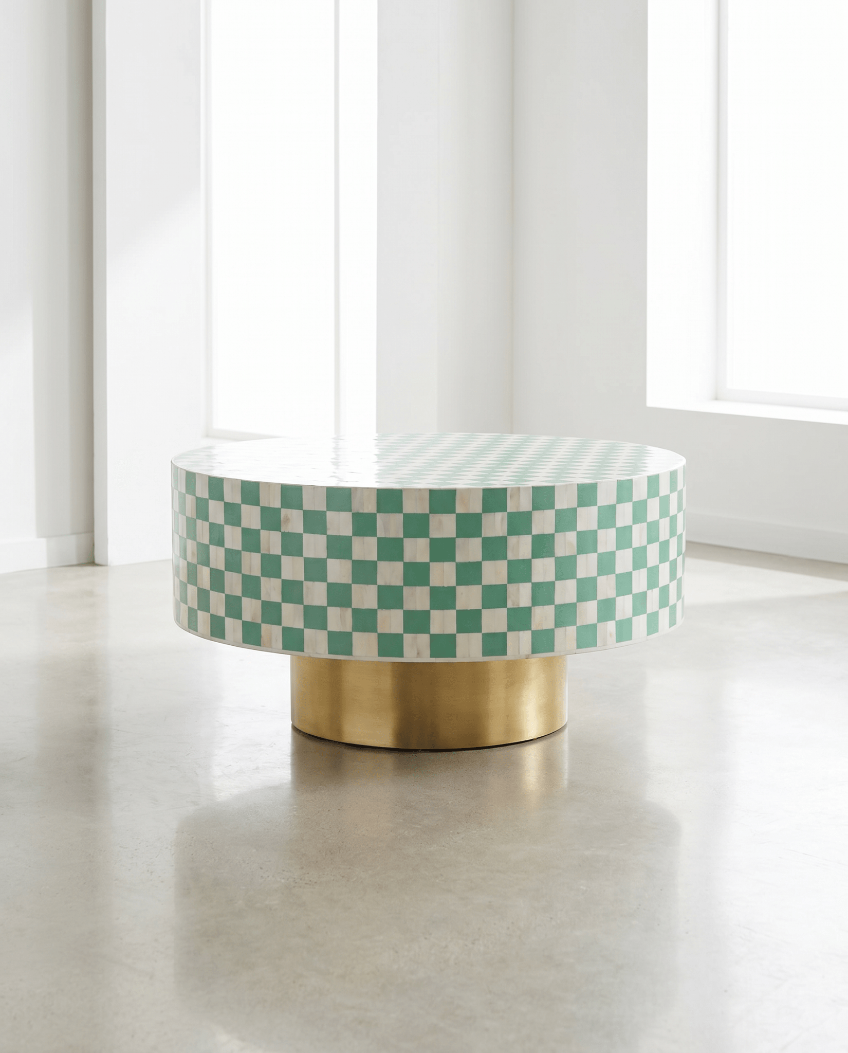 INLAY LIGHT ROUND COFFEE TABLE - Art and craft furniture