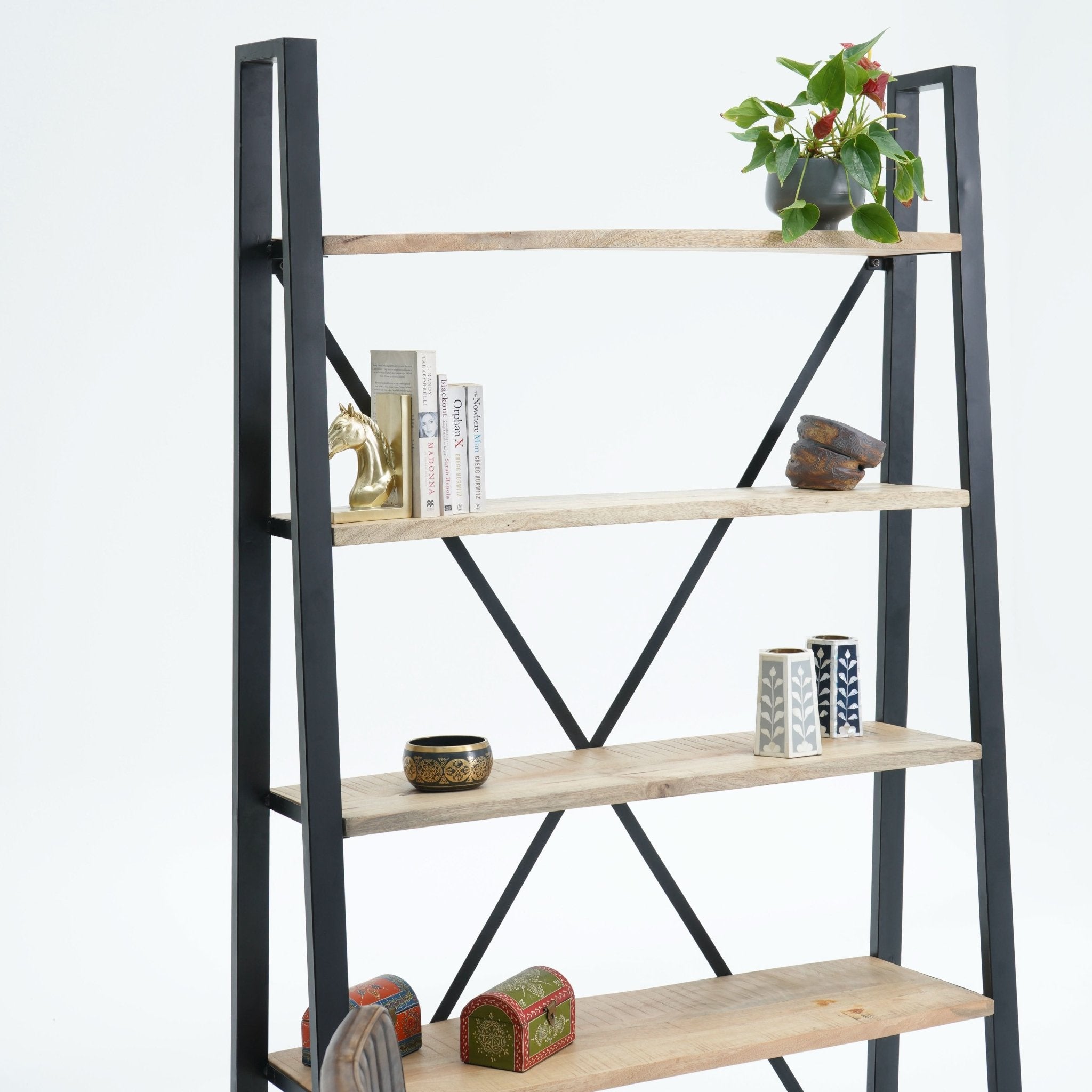 IRONIX BLACK METAL BOOKSHELF - Art and craft furniture
