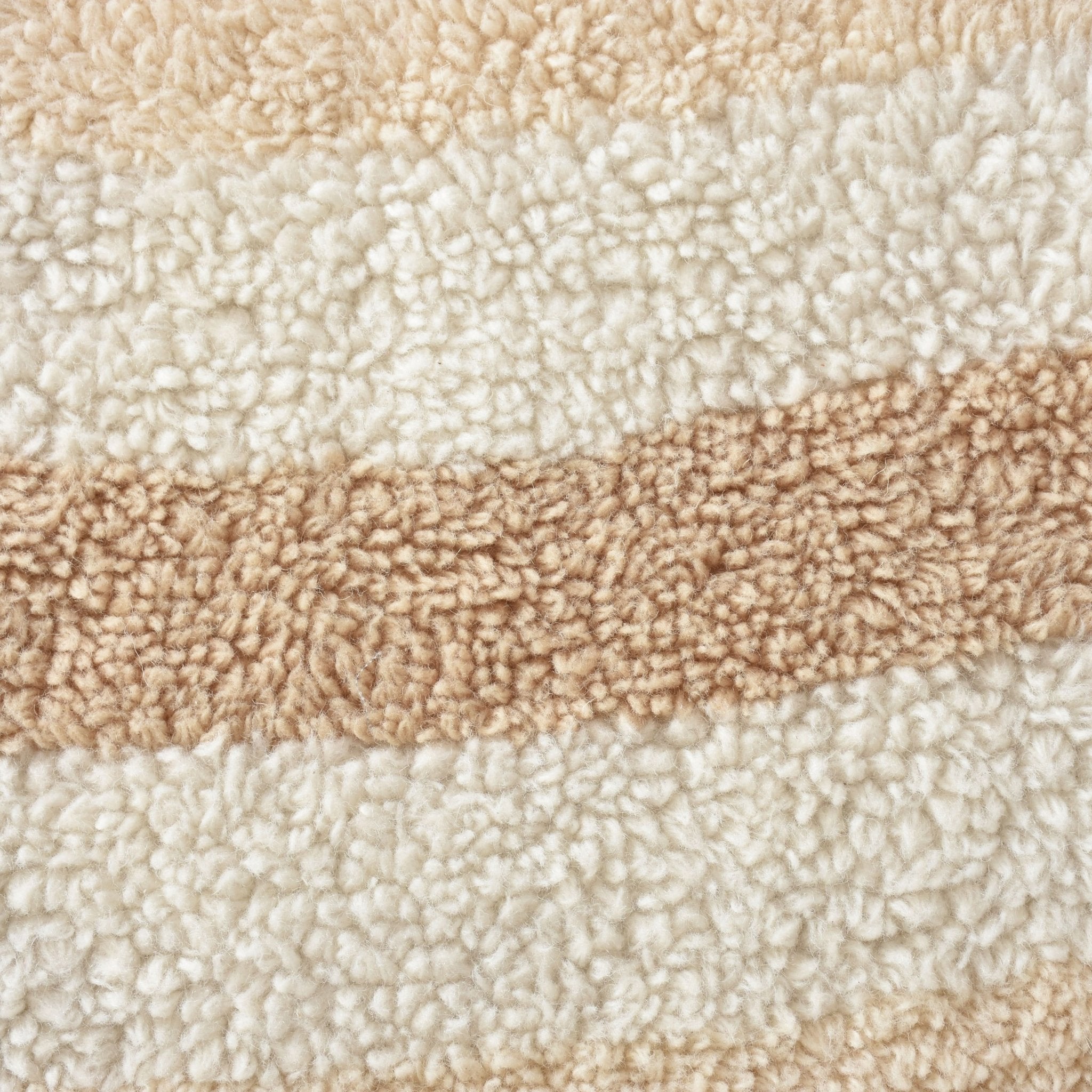 LINTON TABLE TUFTED NZ WOOL CARPET - Art and craft furniture