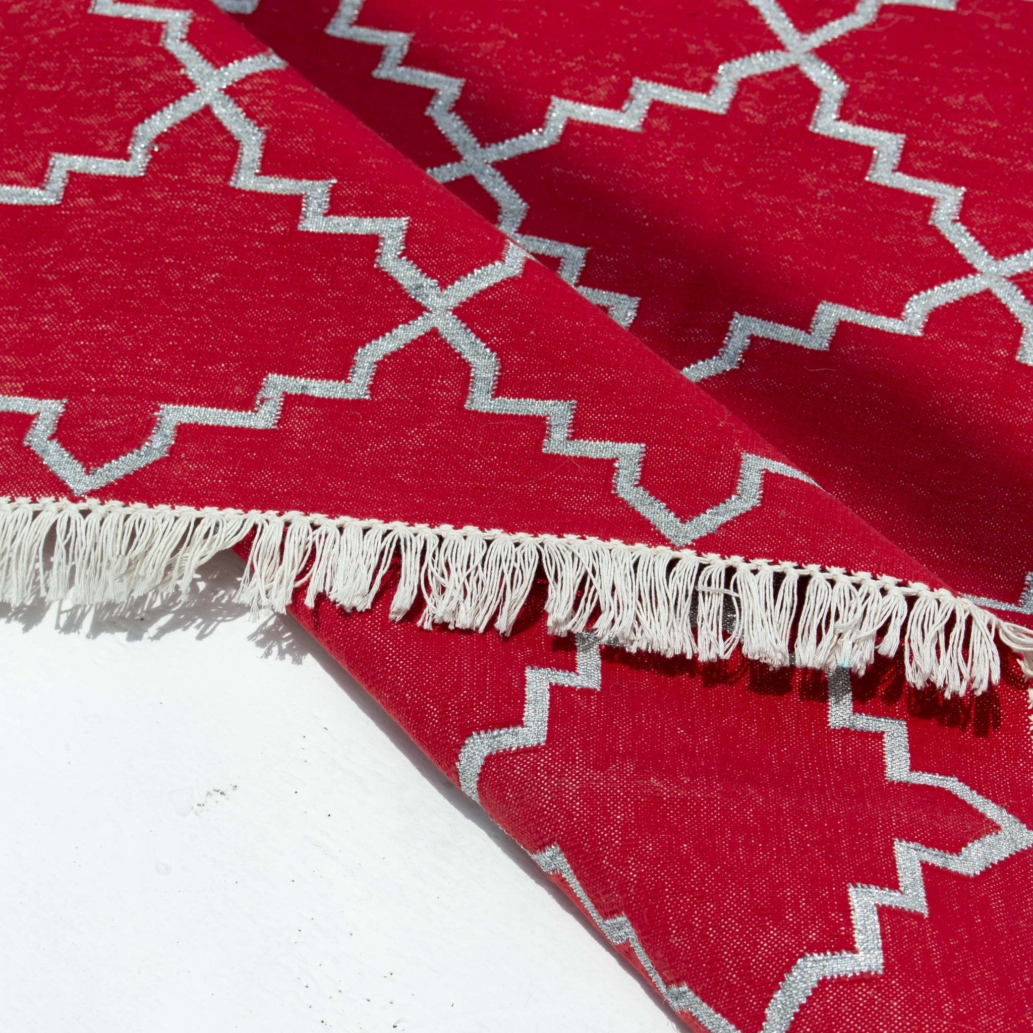 LUMA HANDWOVEN COTTON RUG - Art and craft furniture
